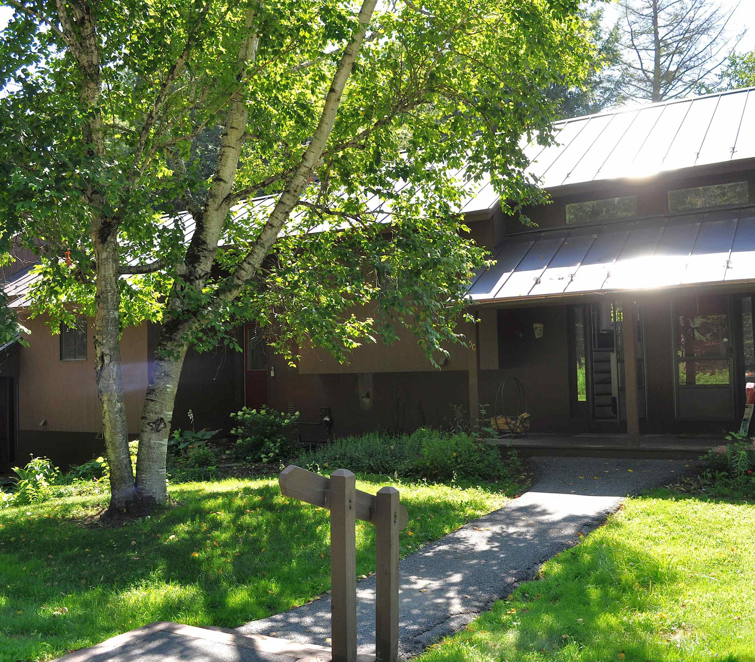 253 Old Quechee Road Property Photo 1
