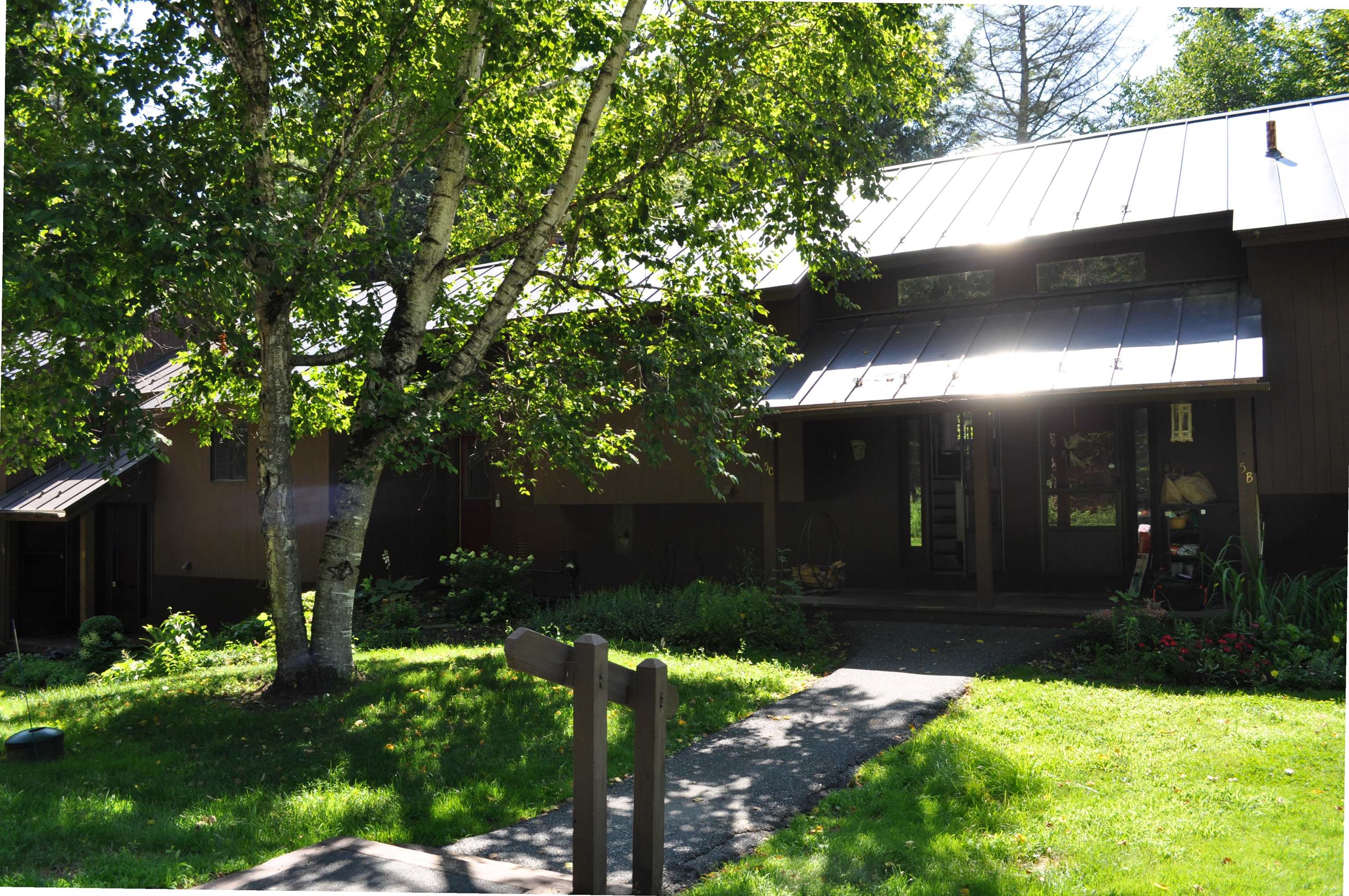 253 Old Quechee Road Property Photo 2