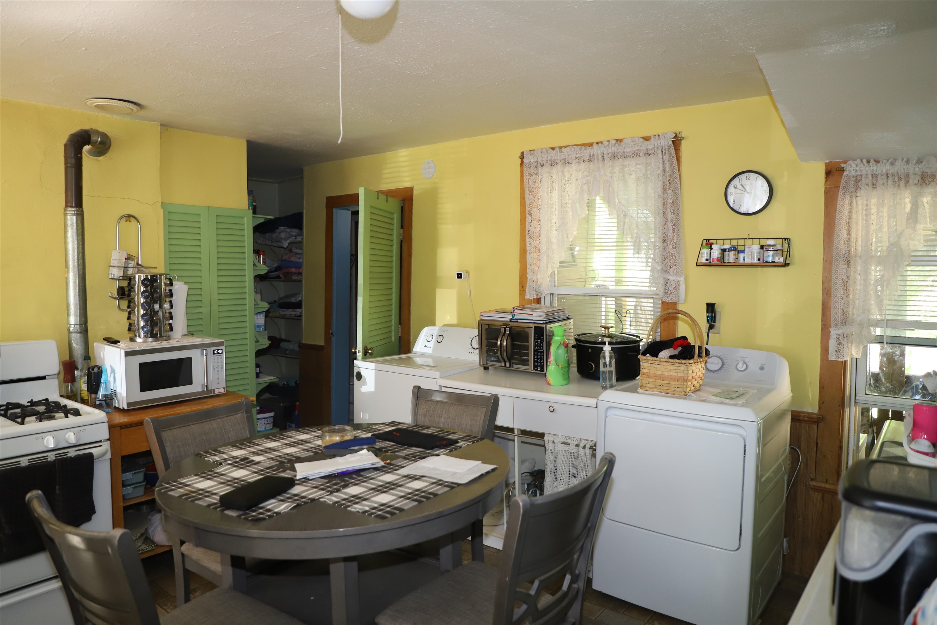 110 Valley Street Property Photo 9