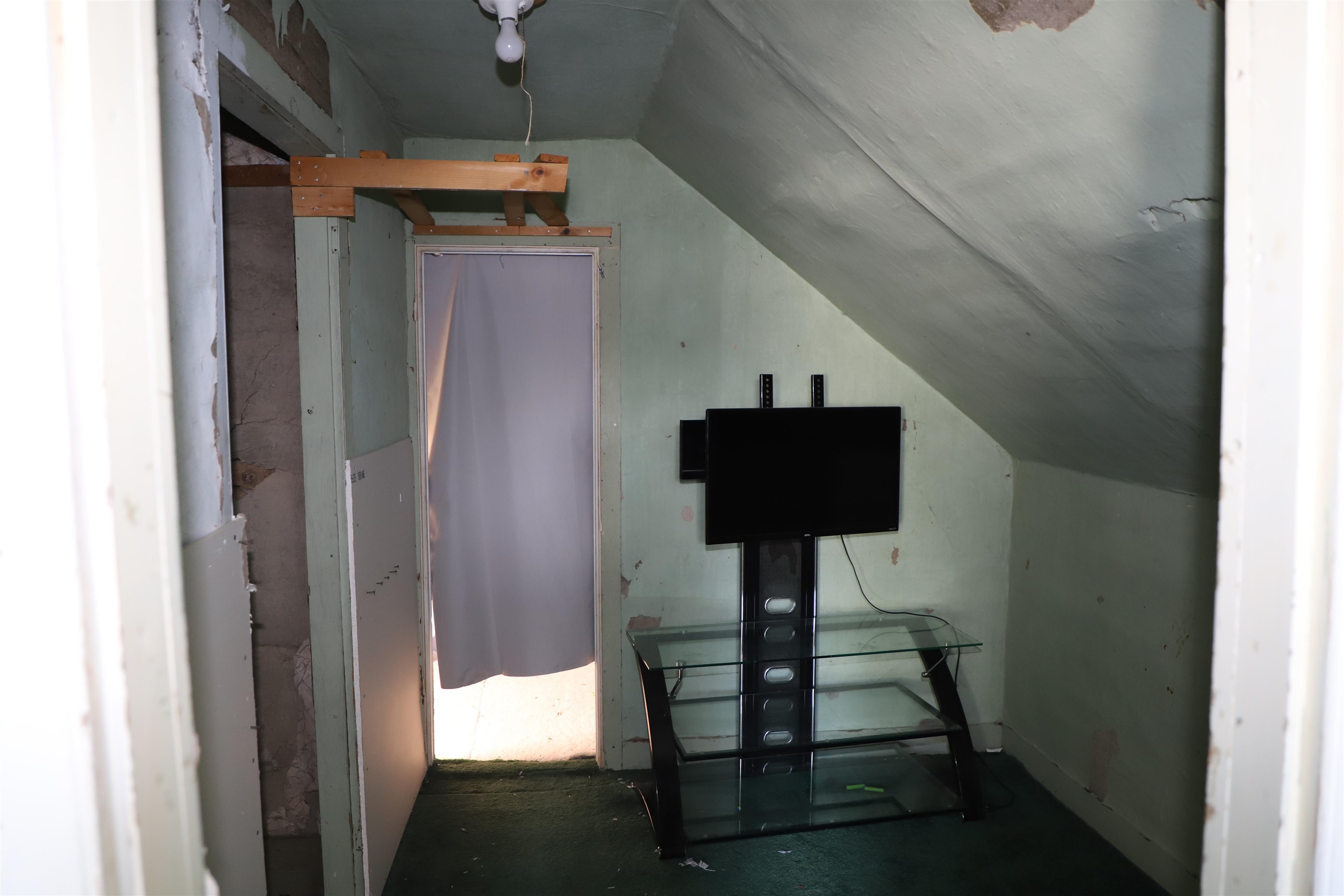 110 Valley Street Property Photo 36