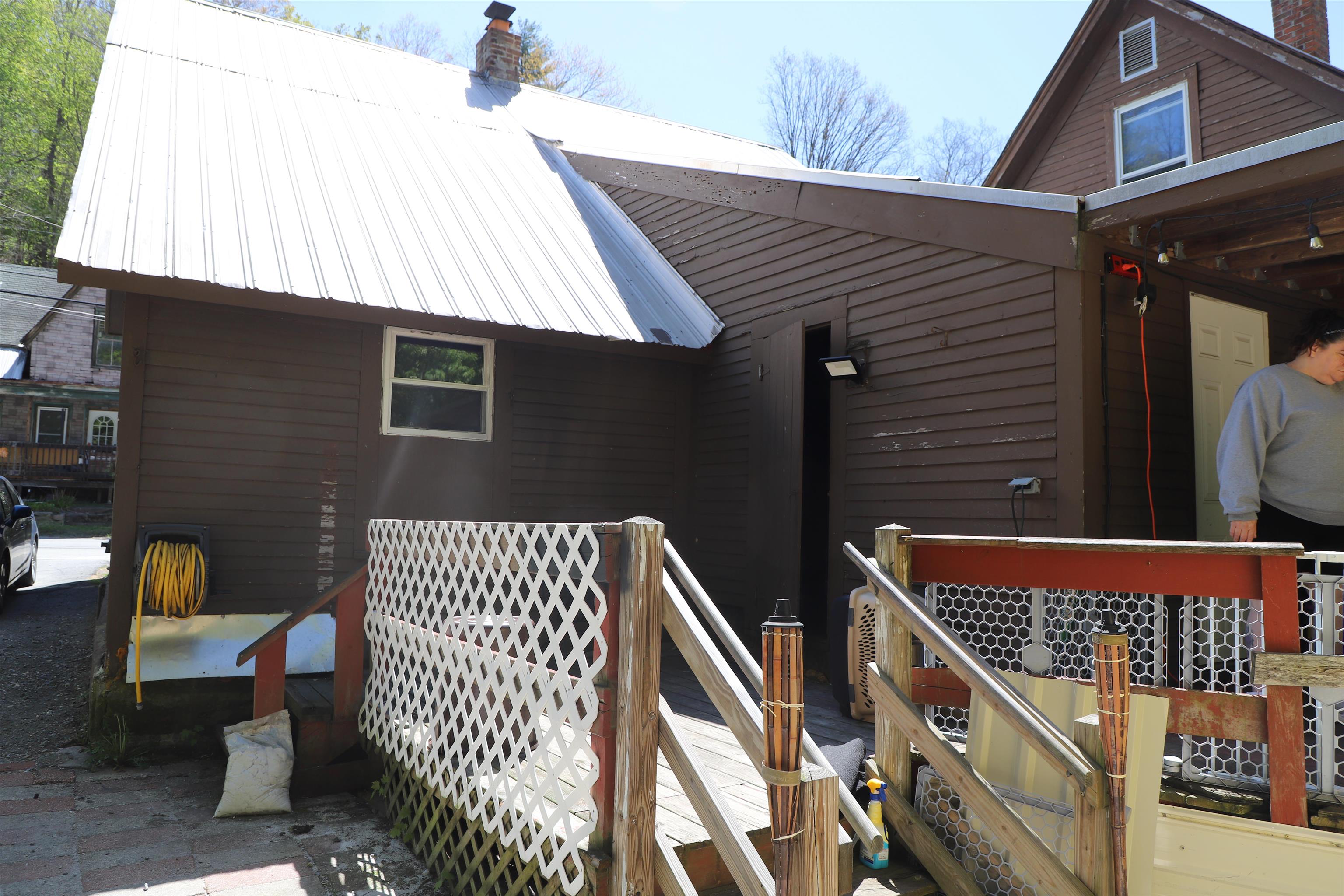 110 Valley Street Property Photo 47