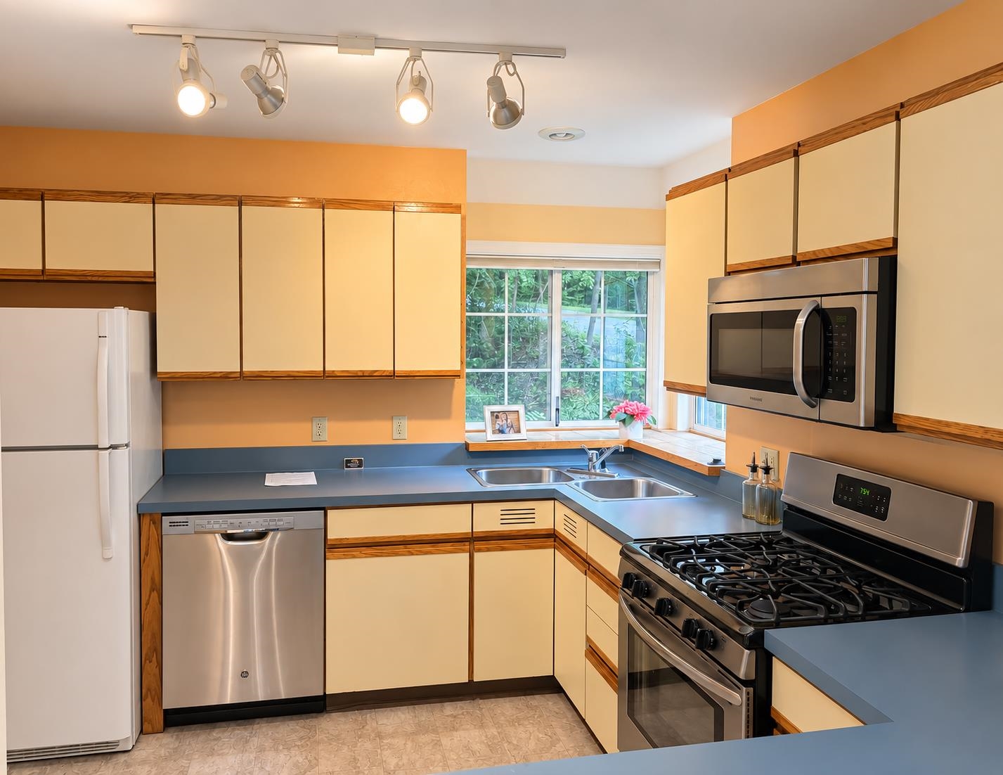 1 Winding Brook Drive Property Photo 9