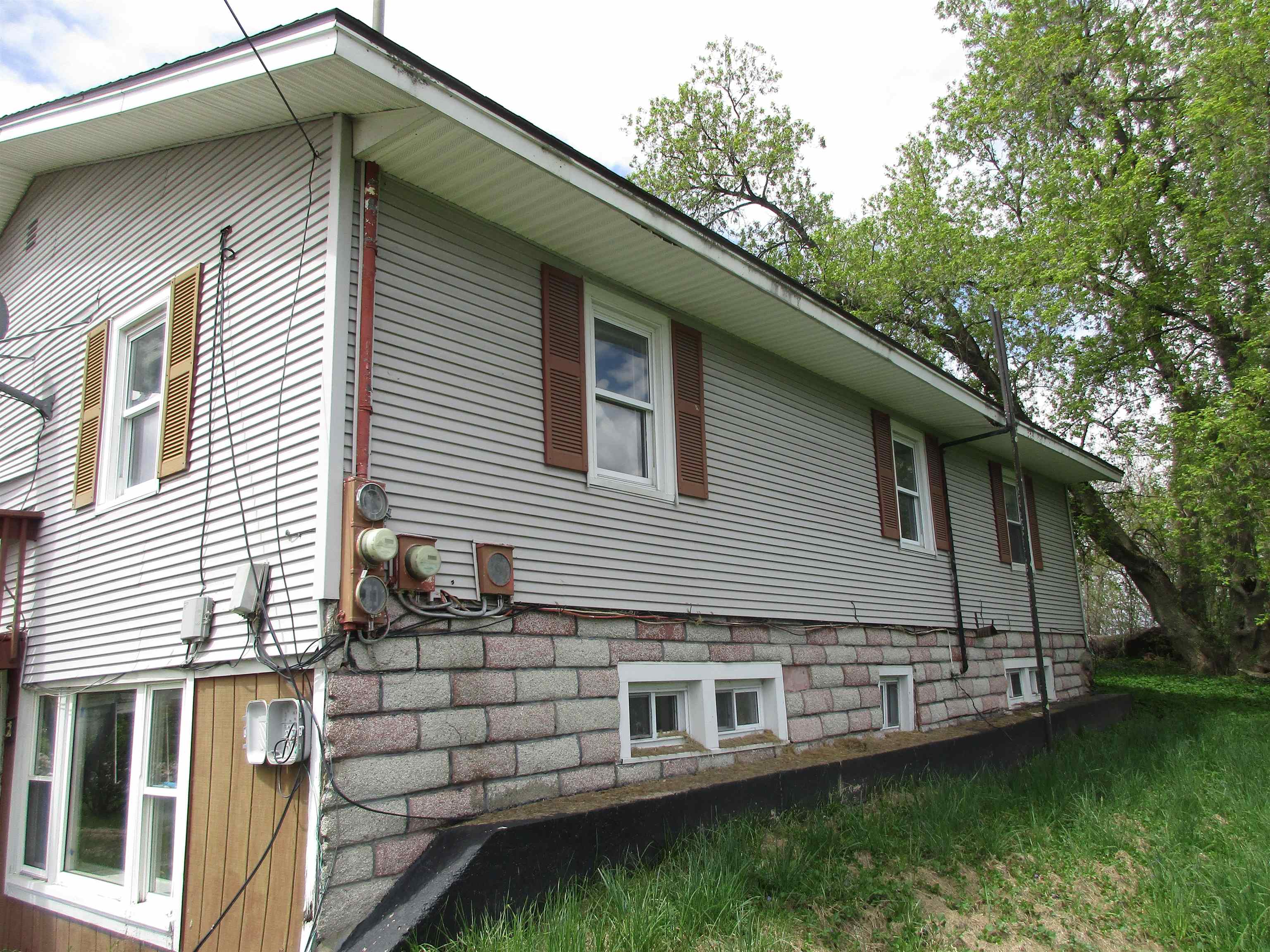 159 Vt Route 105 Property Photo 5