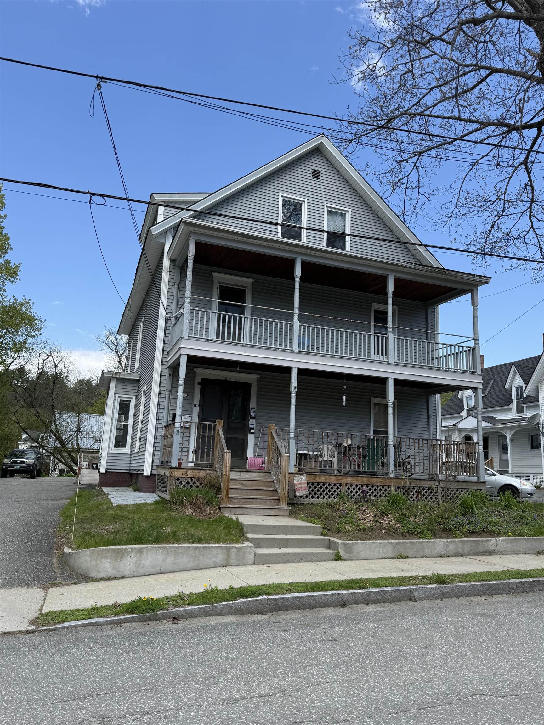 373 Spring Street Property Photo 2