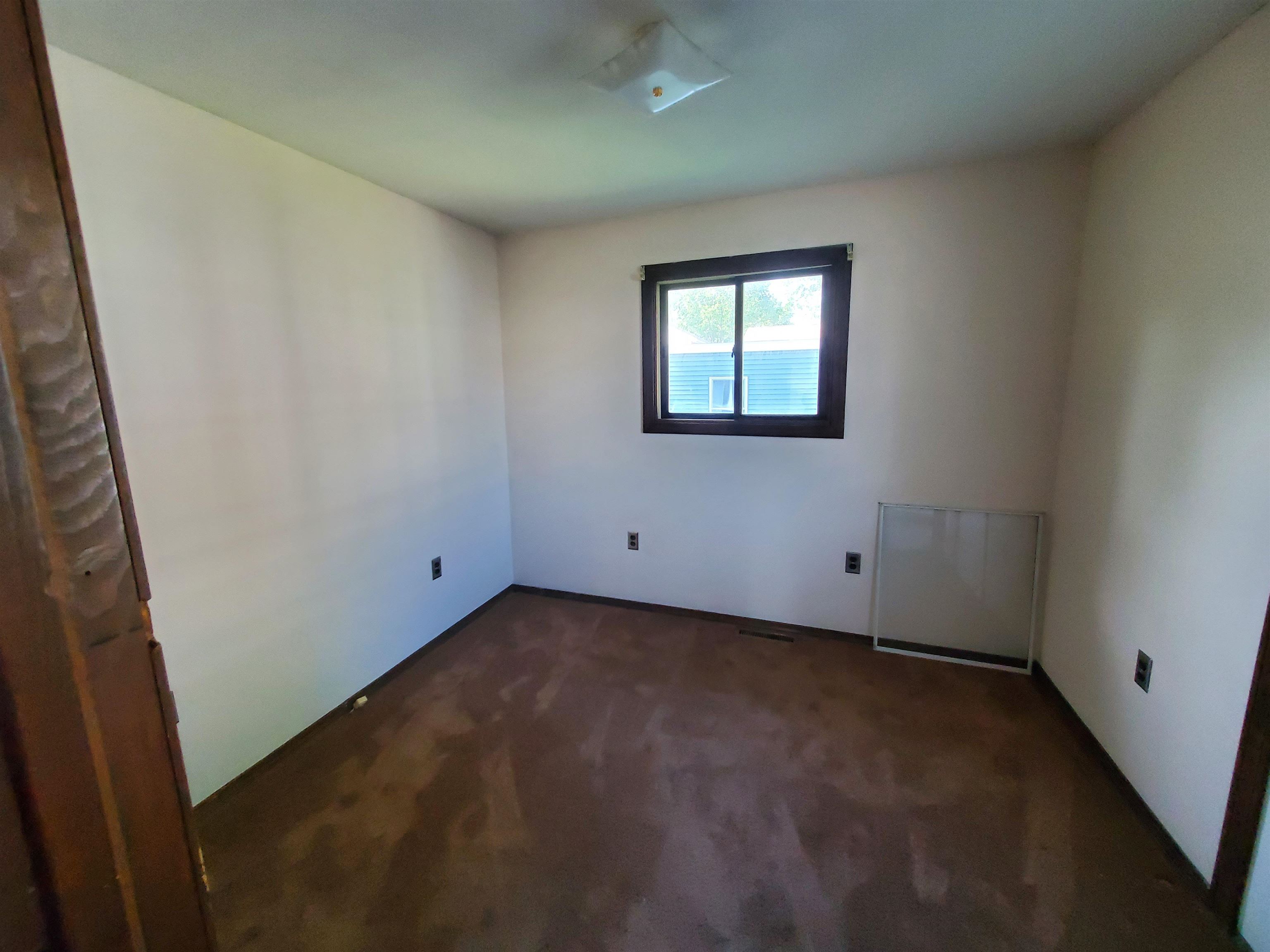 10 Ash Street Property Photo 9
