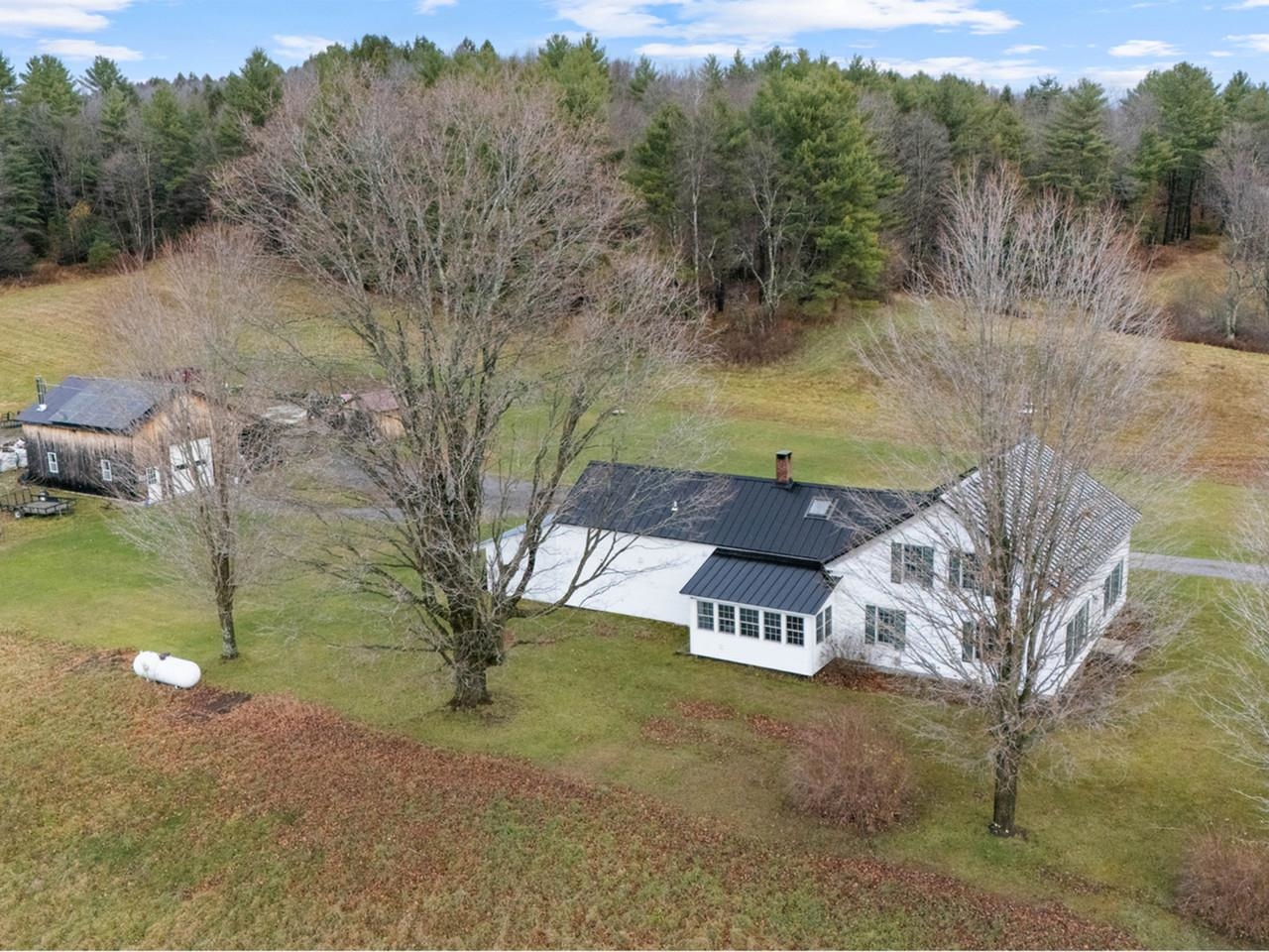 405 Brookside Road Property Photo 3