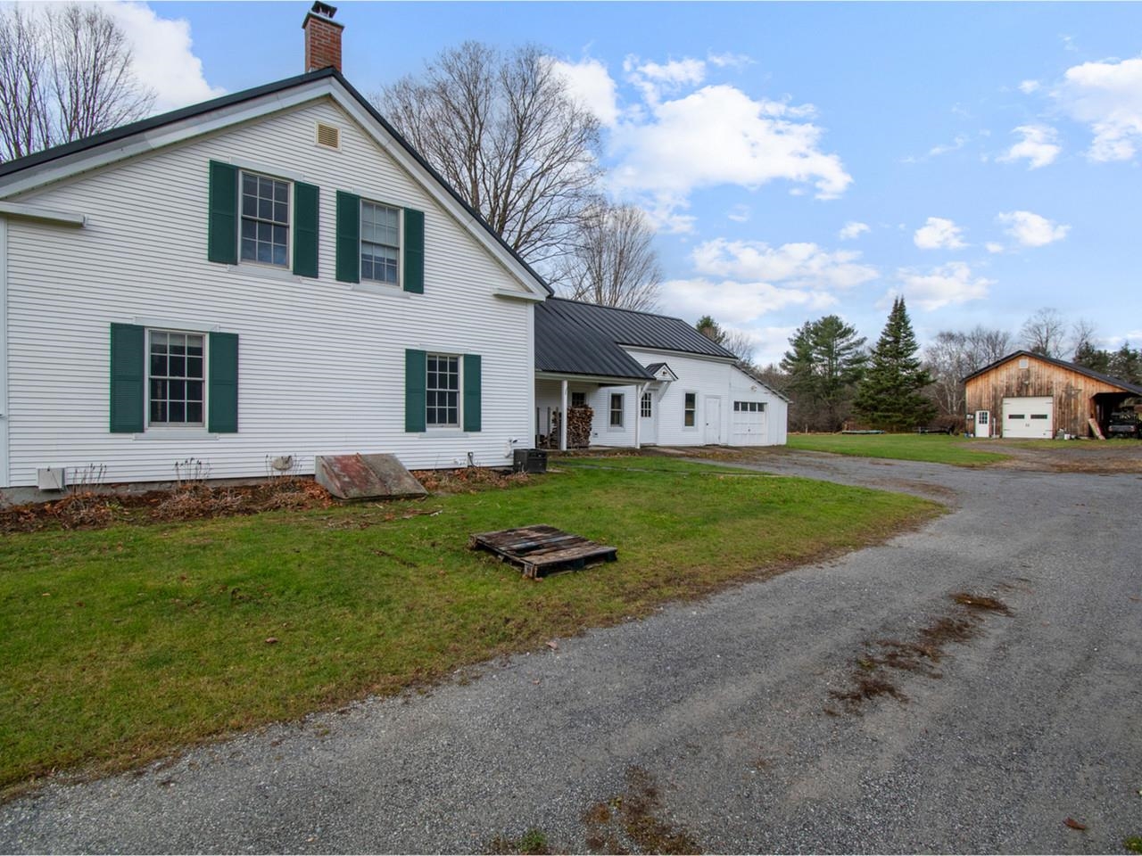 405 Brookside Road Property Photo 8