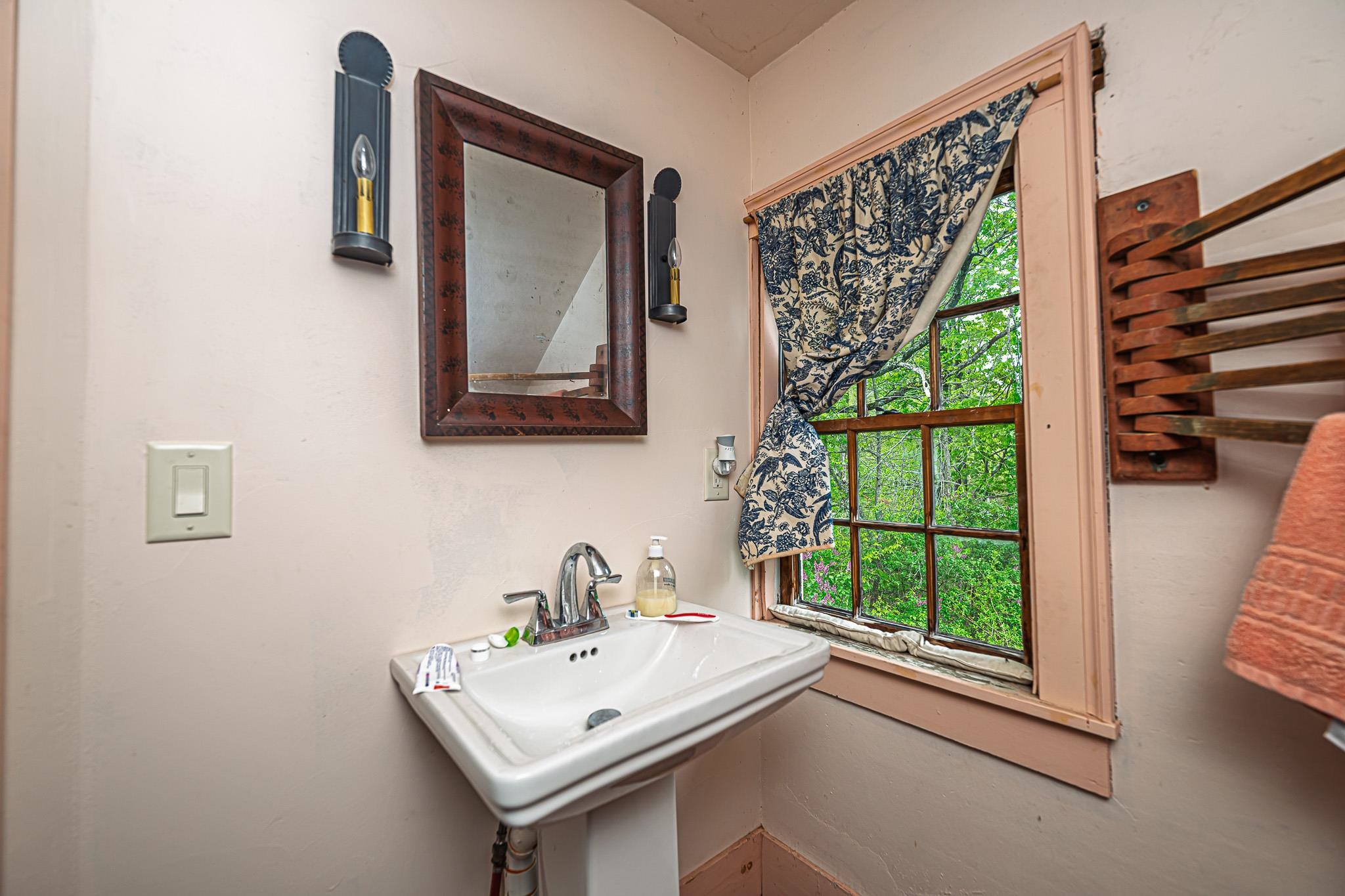 31 Long Hill Road Property Photo 23