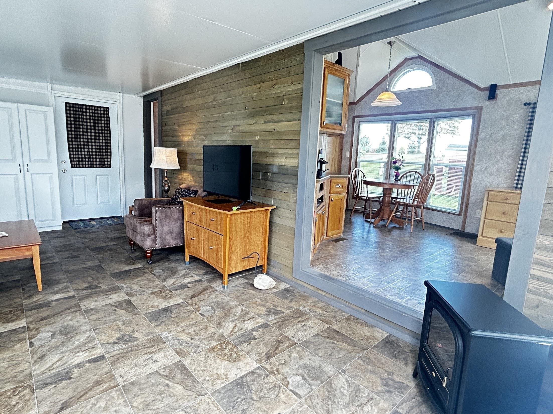6 Eagle Lane Property Photo 4
