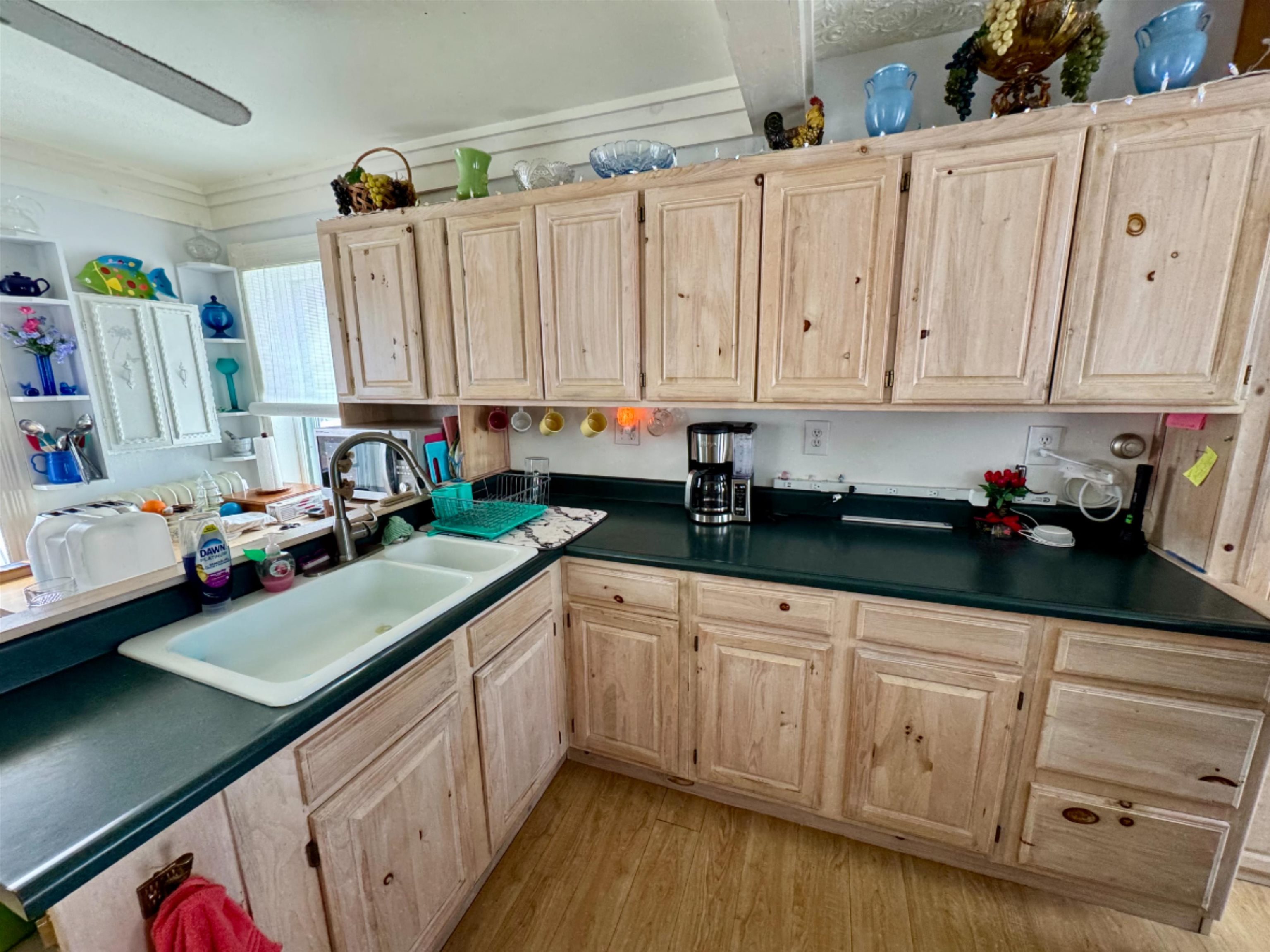 11 Pine Street Property Photo 7