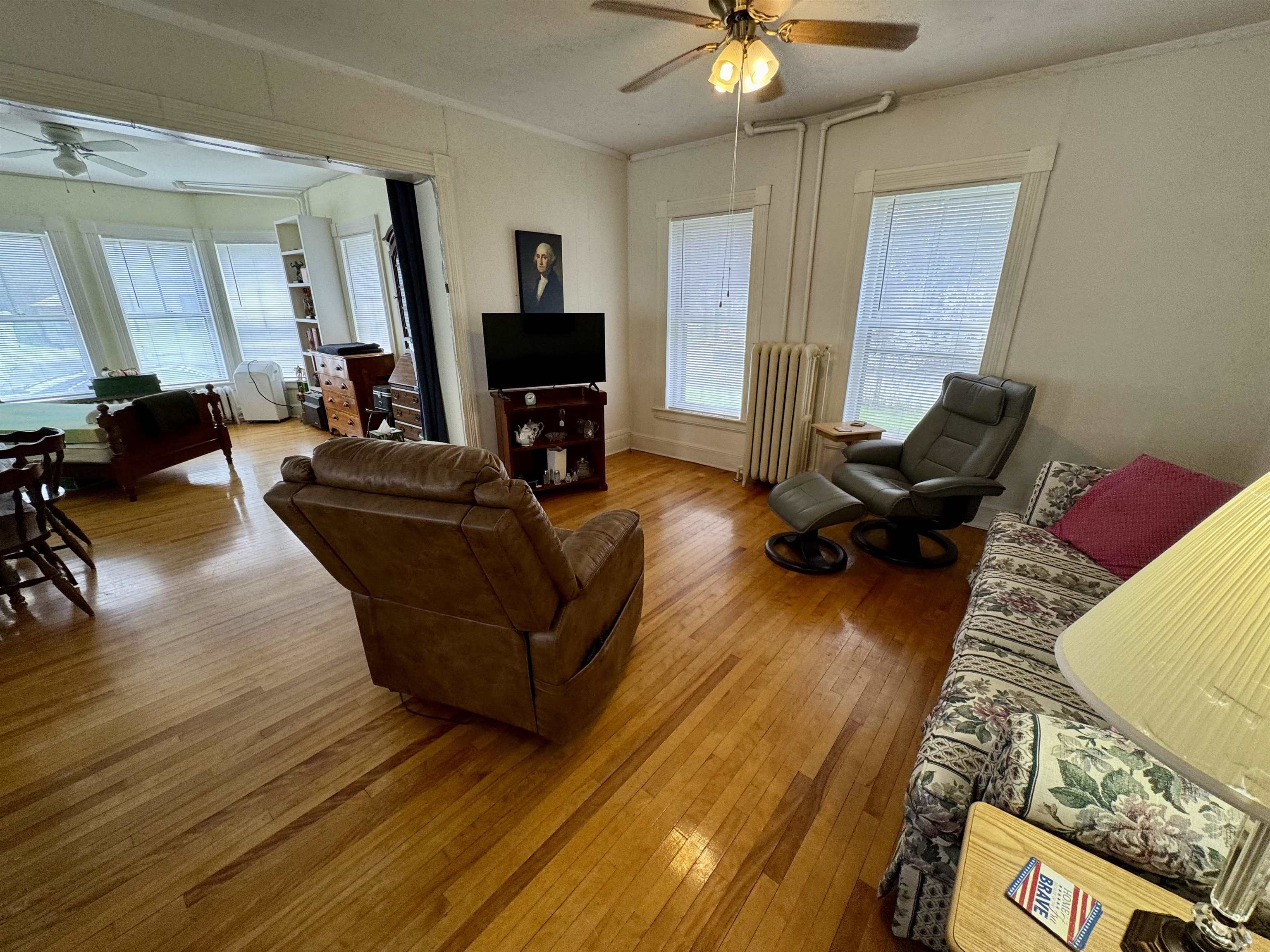 11 Pine Street Property Photo 23
