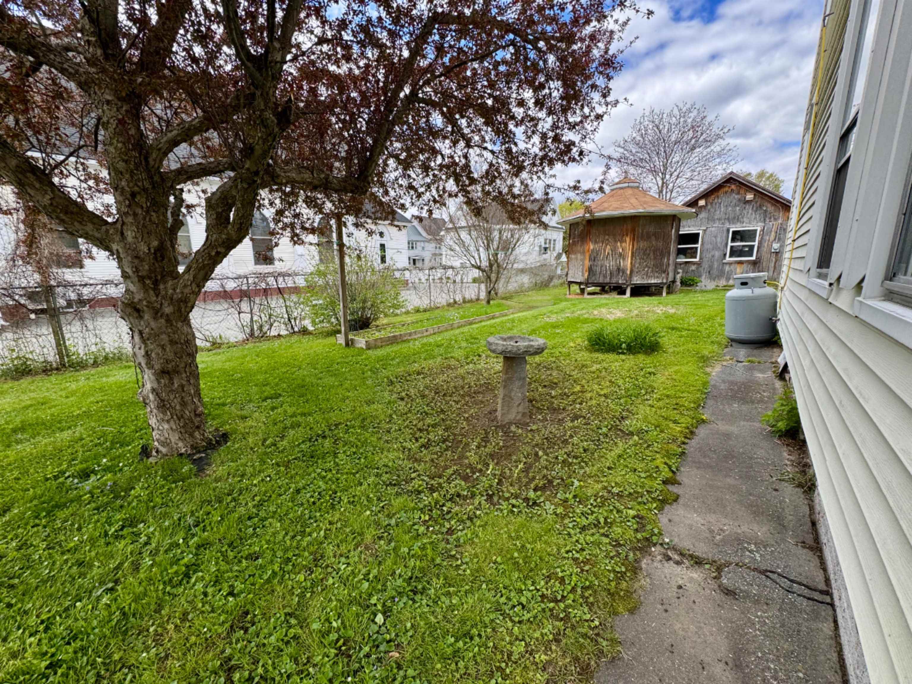 11 Pine Street Property Photo 31