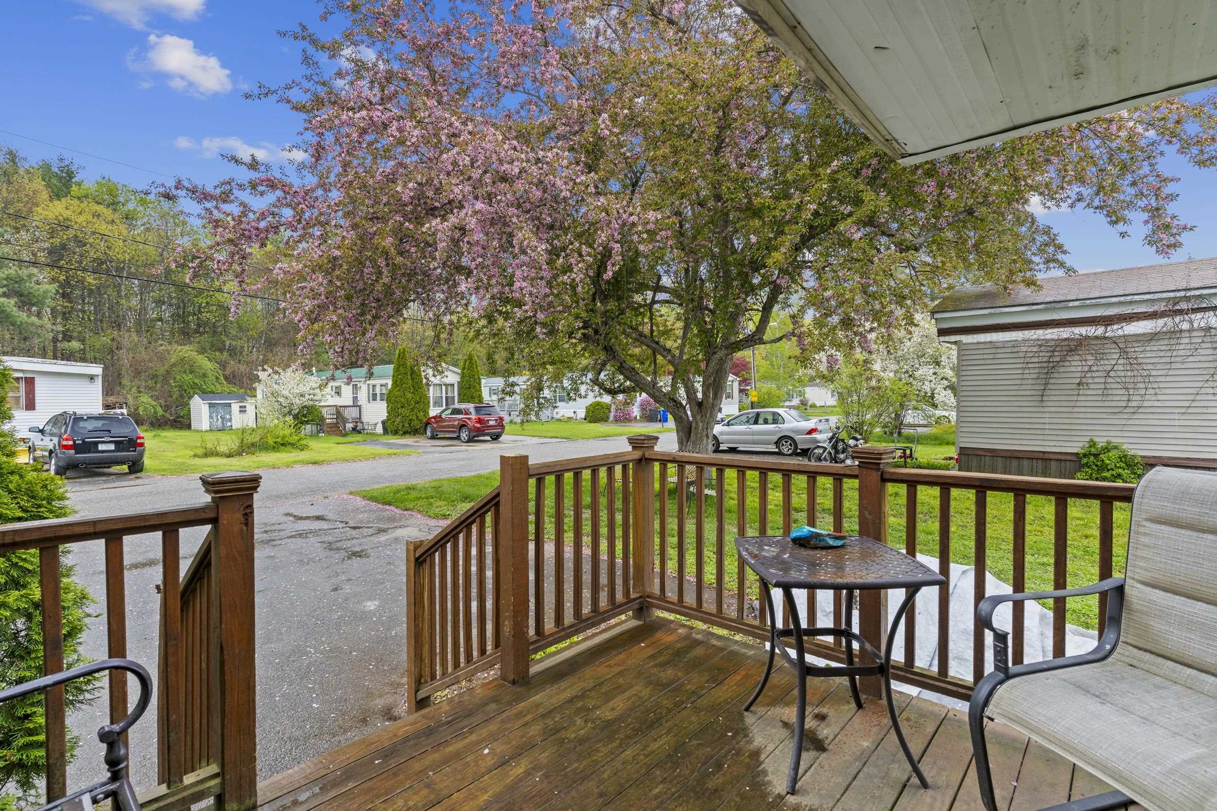 53 Hilton Avenue Property Photo 11