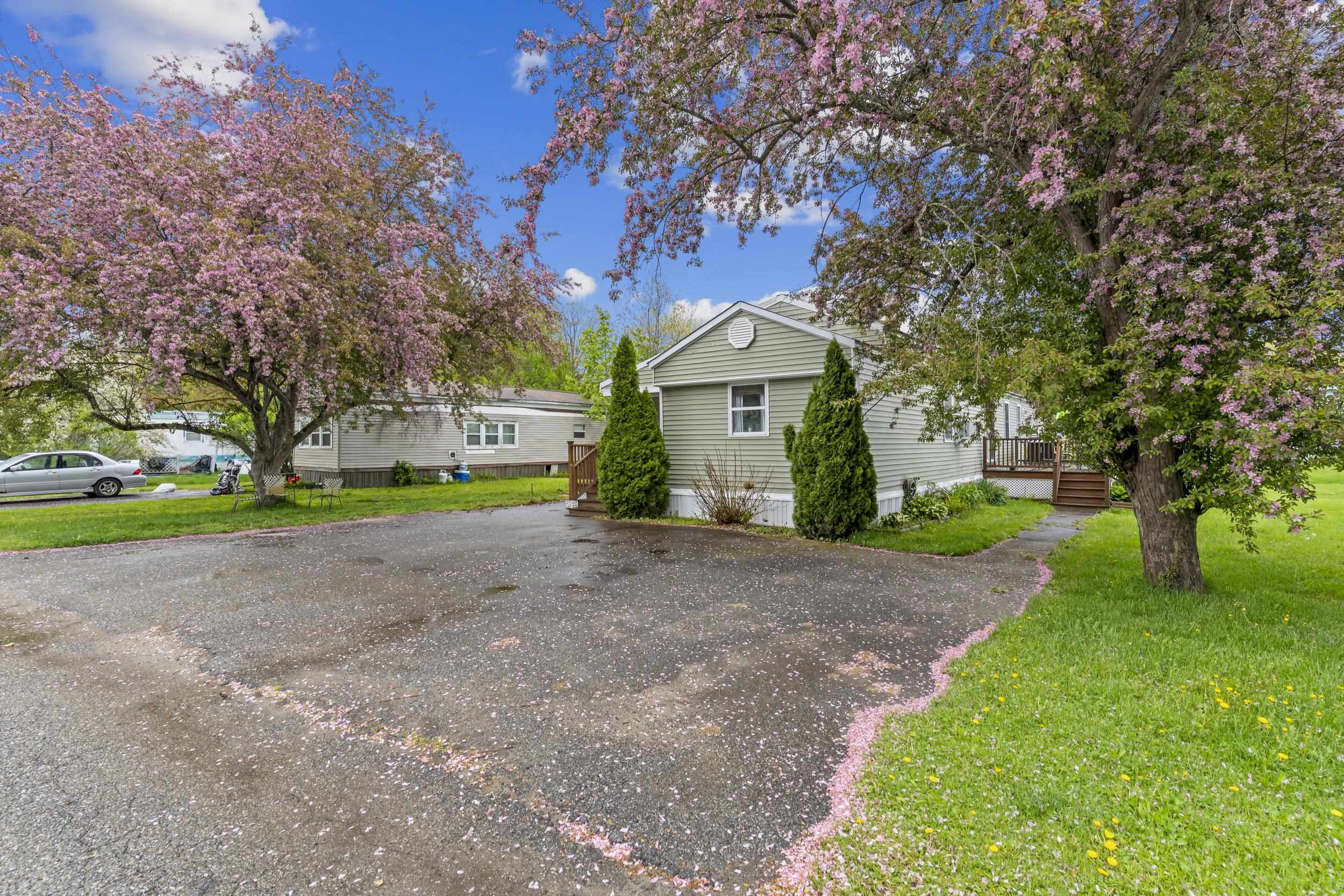 53 Hilton Avenue Property Photo 12