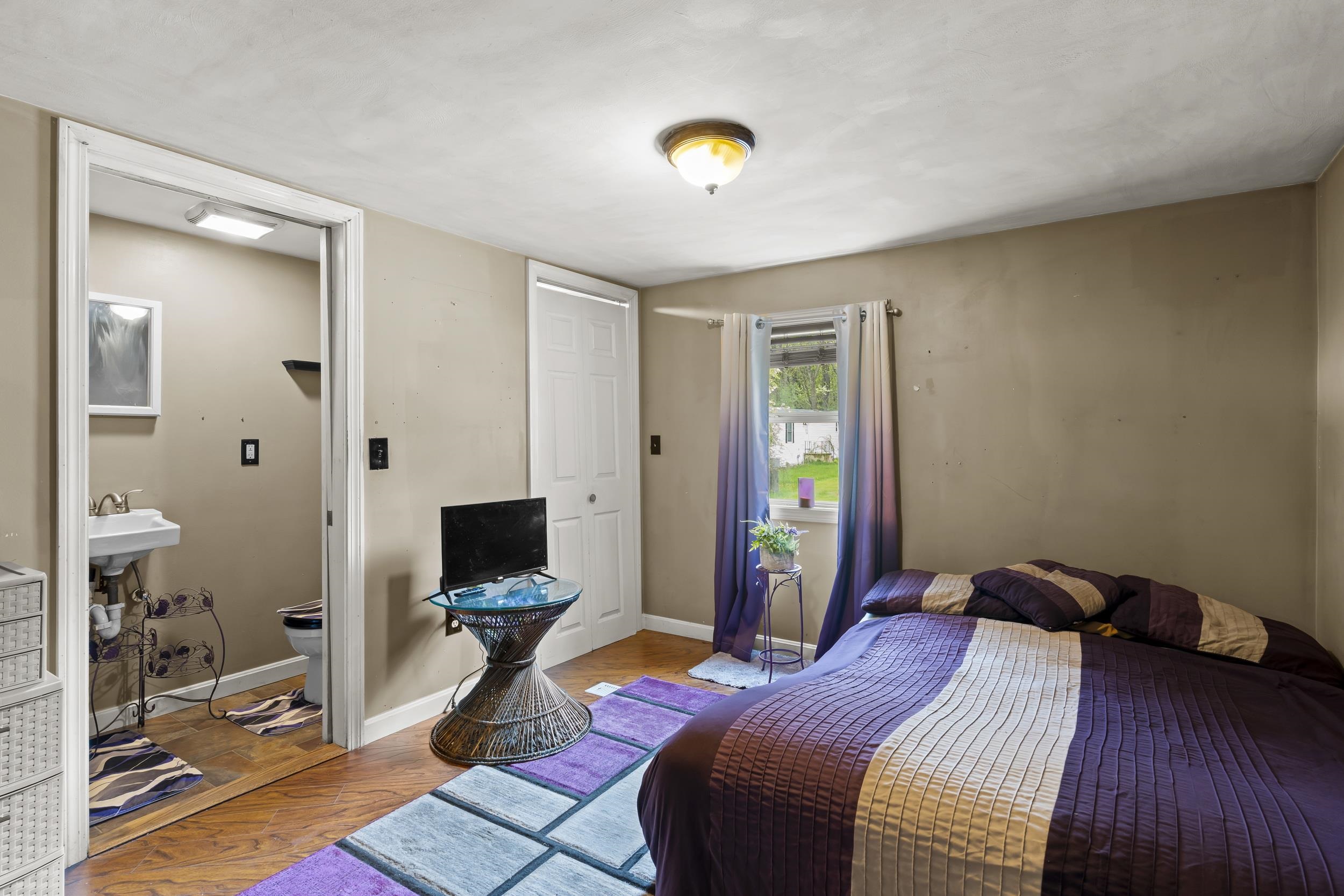 53 Hilton Avenue Property Photo 22