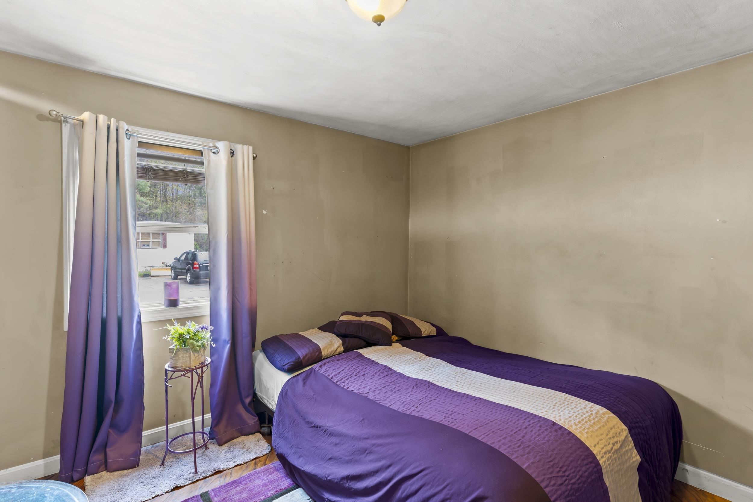 53 Hilton Avenue Property Photo 25