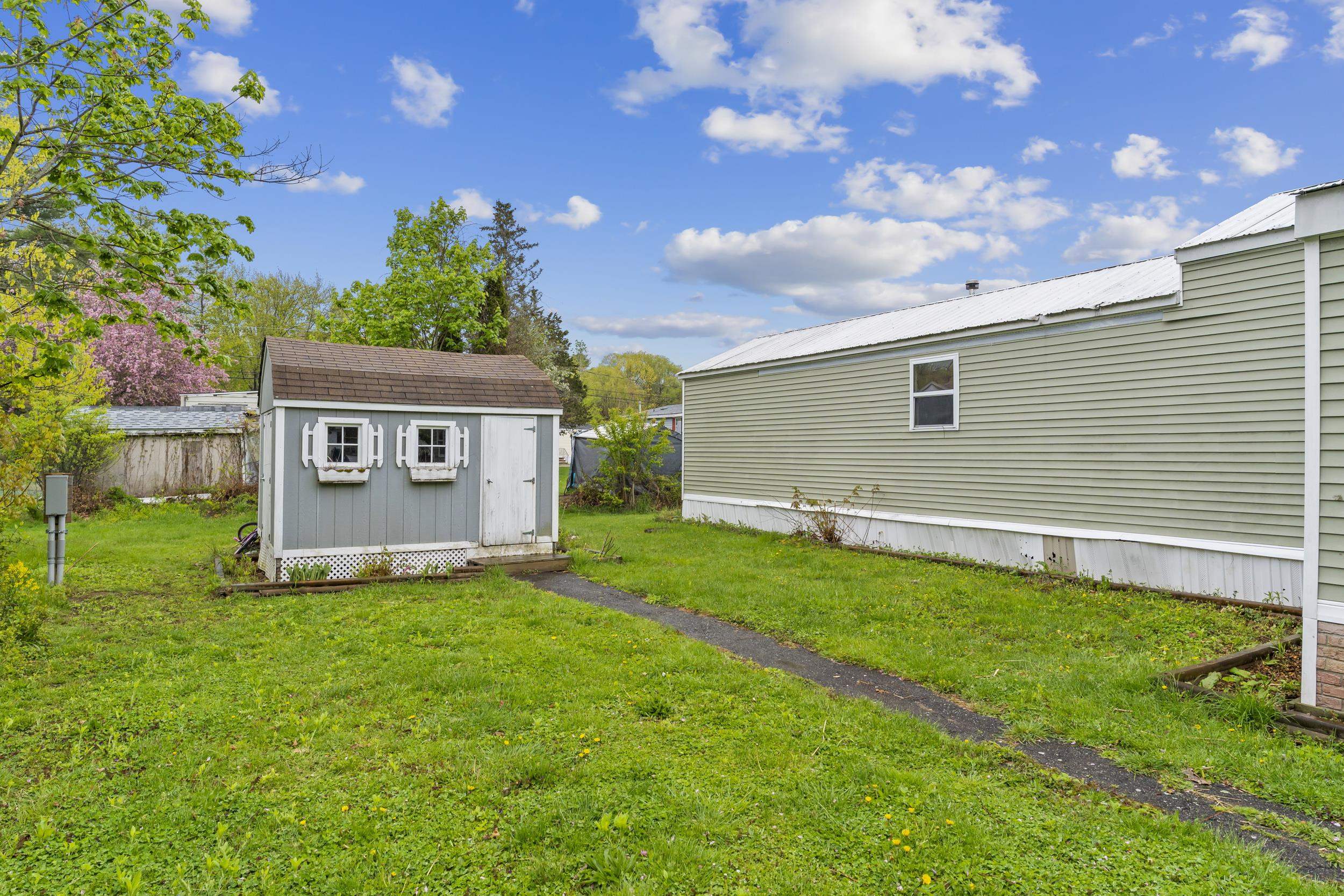 53 Hilton Avenue Property Photo 33