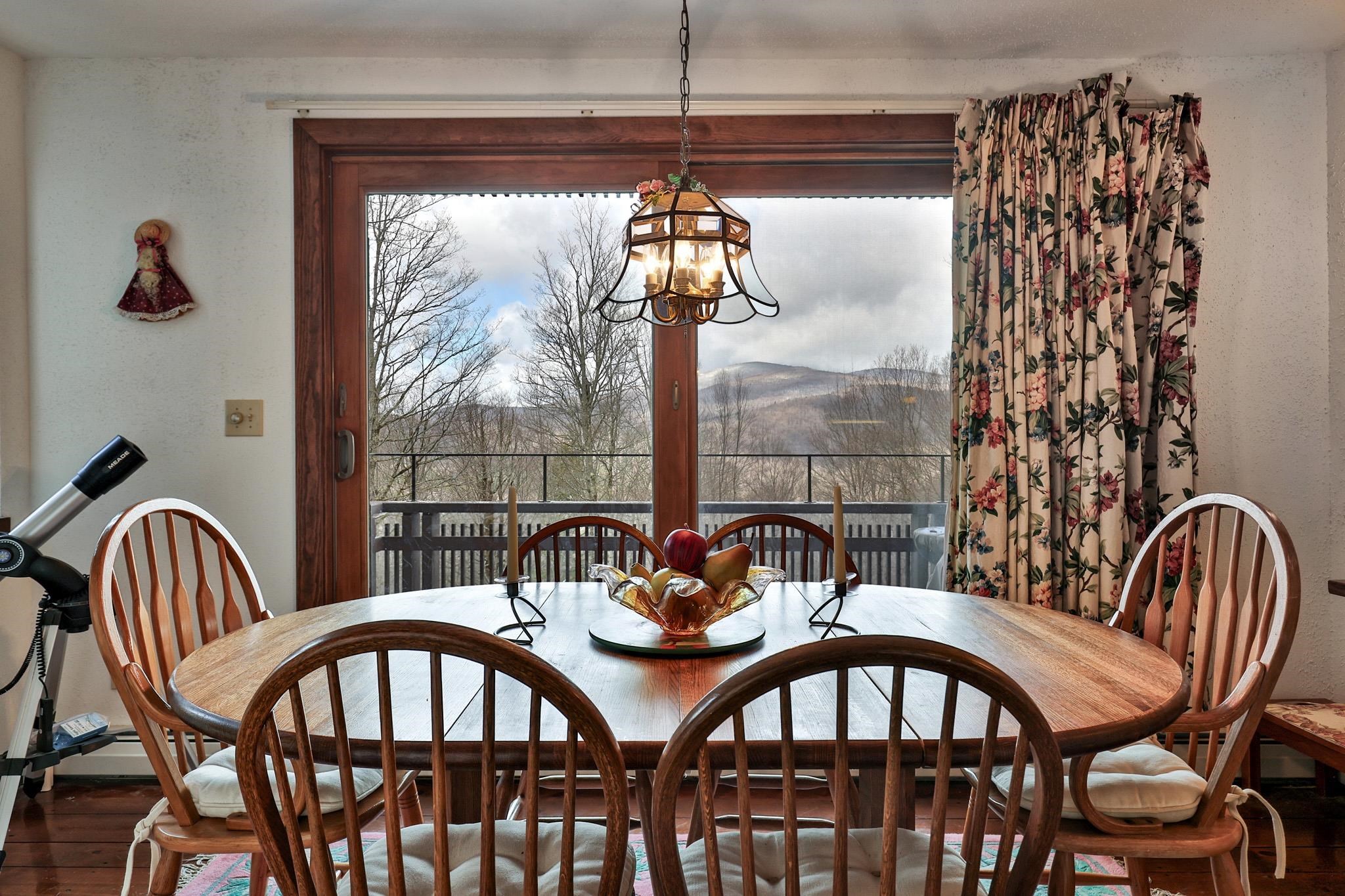 879 East Ash Road Property Photo 13