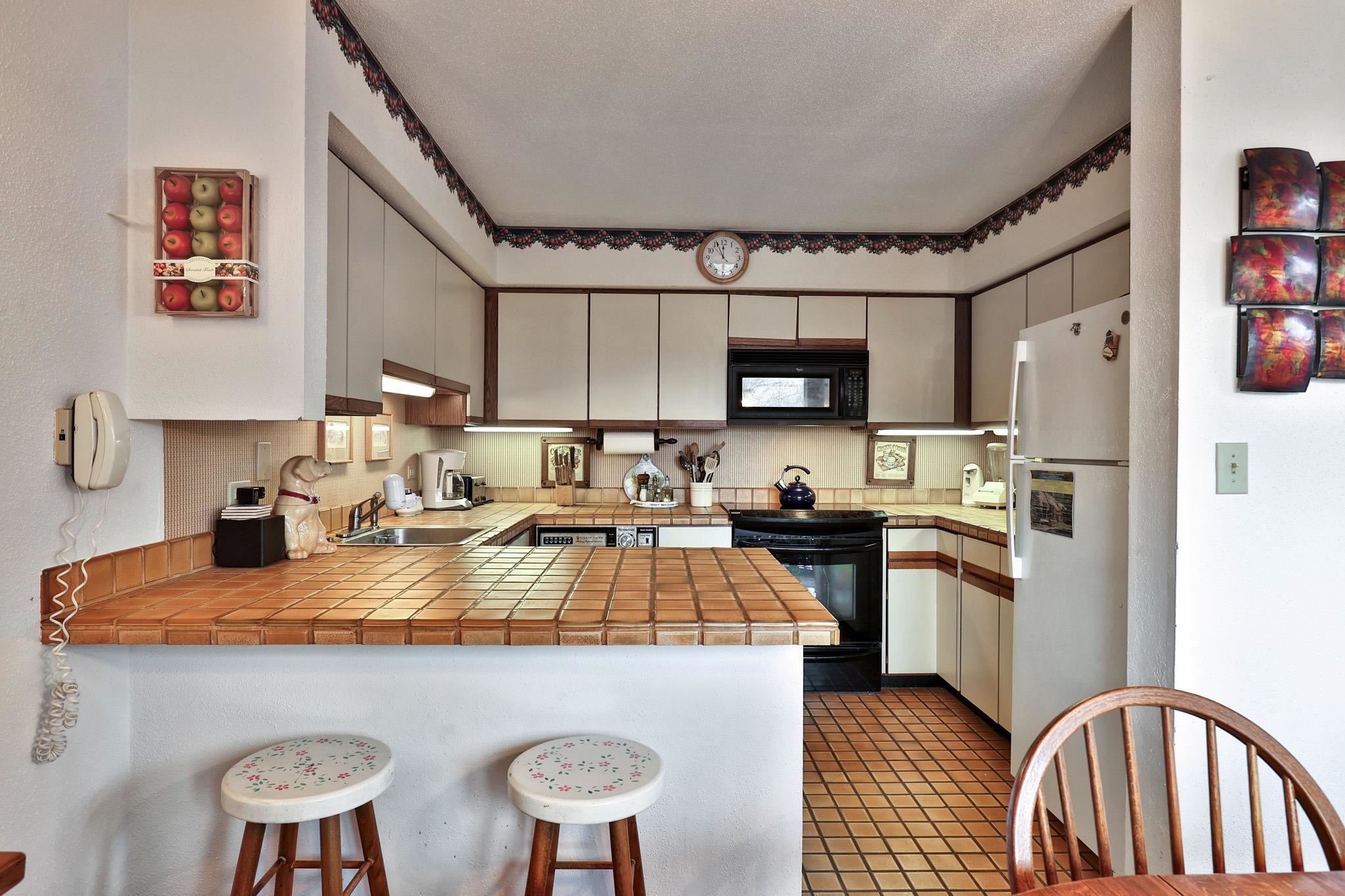 879 East Ash Road Property Photo 16