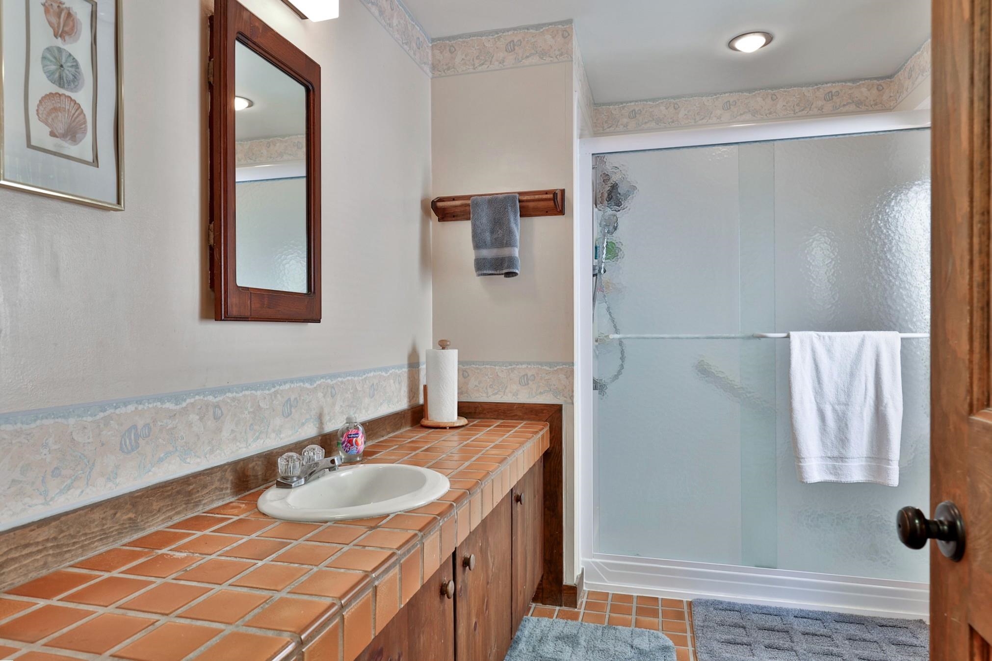 879 East Ash Road Property Photo 20