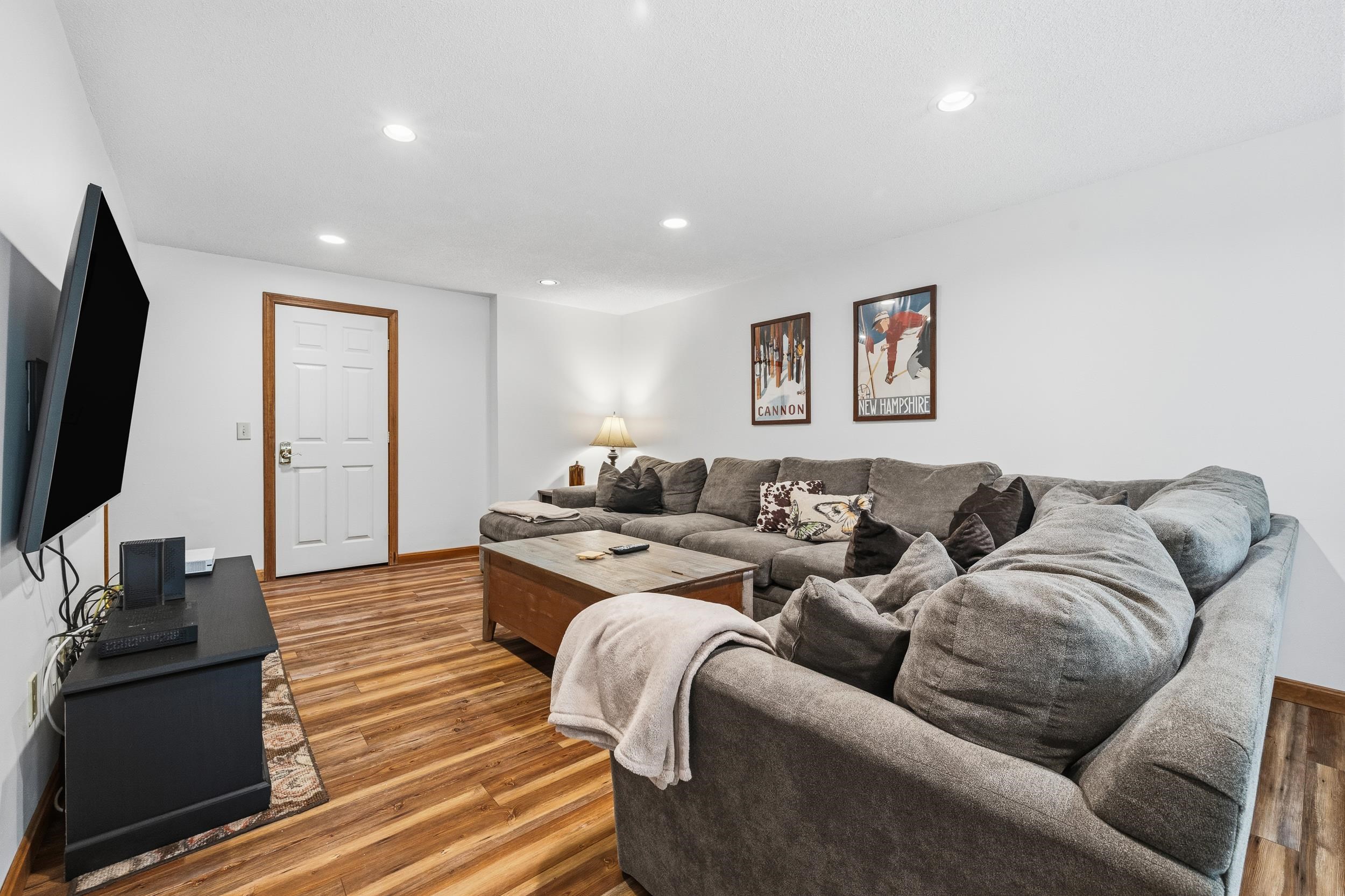 14 Hillside Circle Property Photo 29