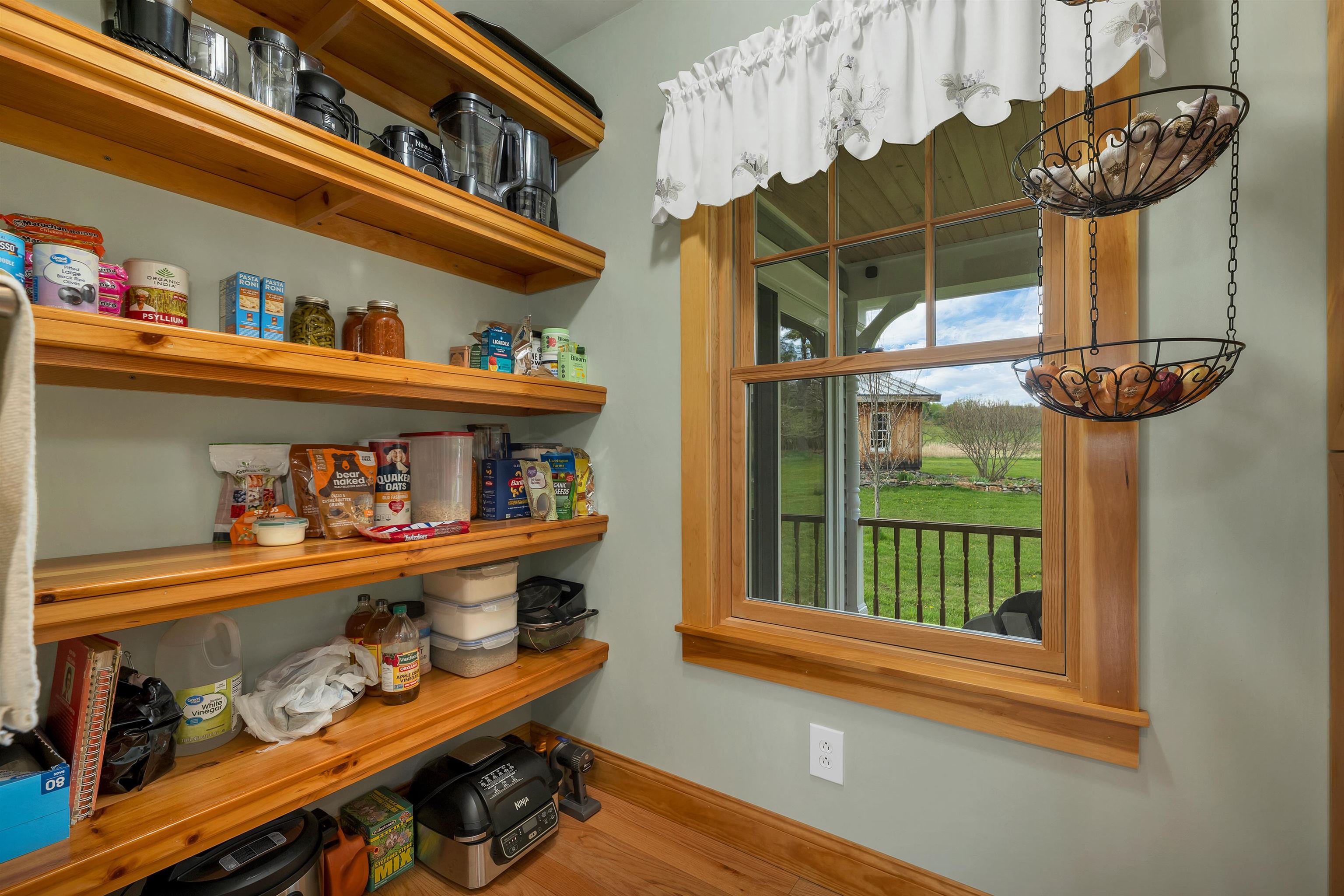 800 West Bath Road Property Photo 14