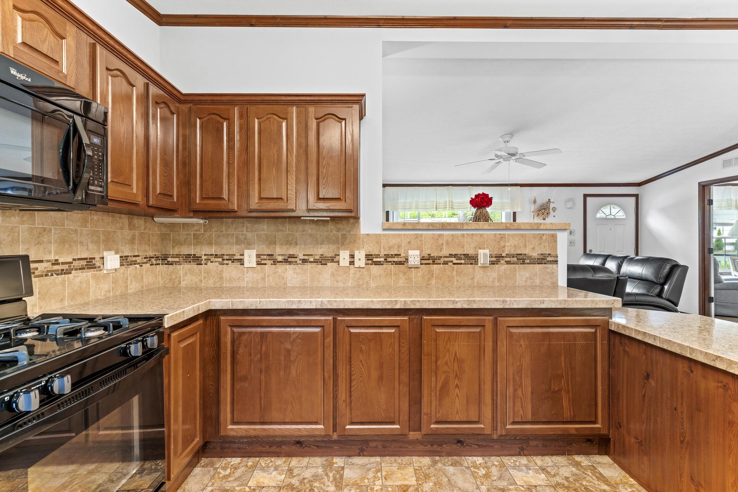 16 Eric Avenue Property Photo 8