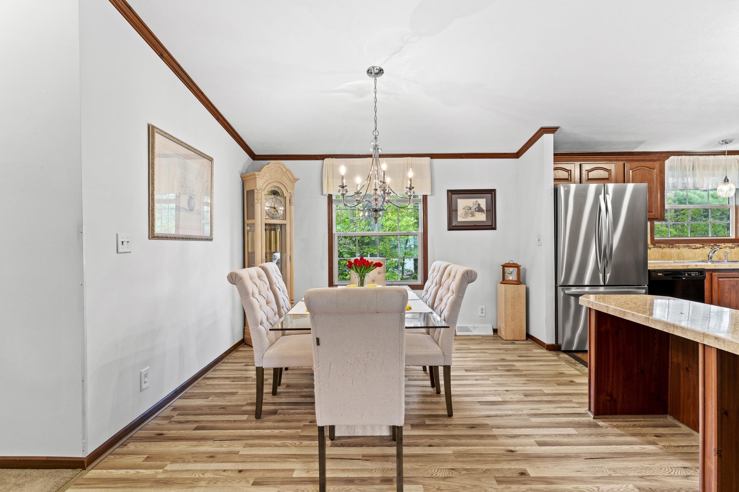 16 Eric Avenue Property Photo 11