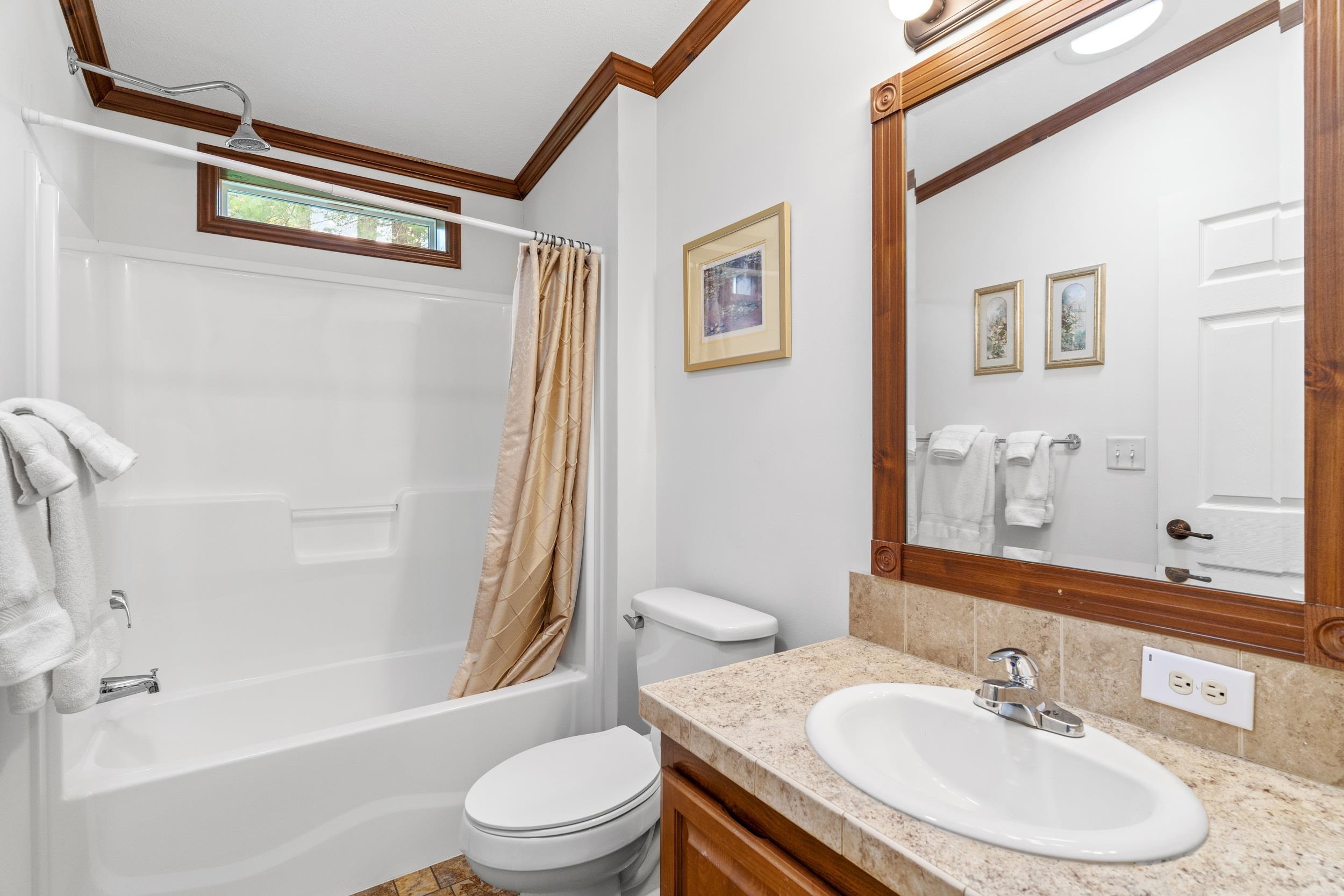 16 Eric Avenue Property Photo 22