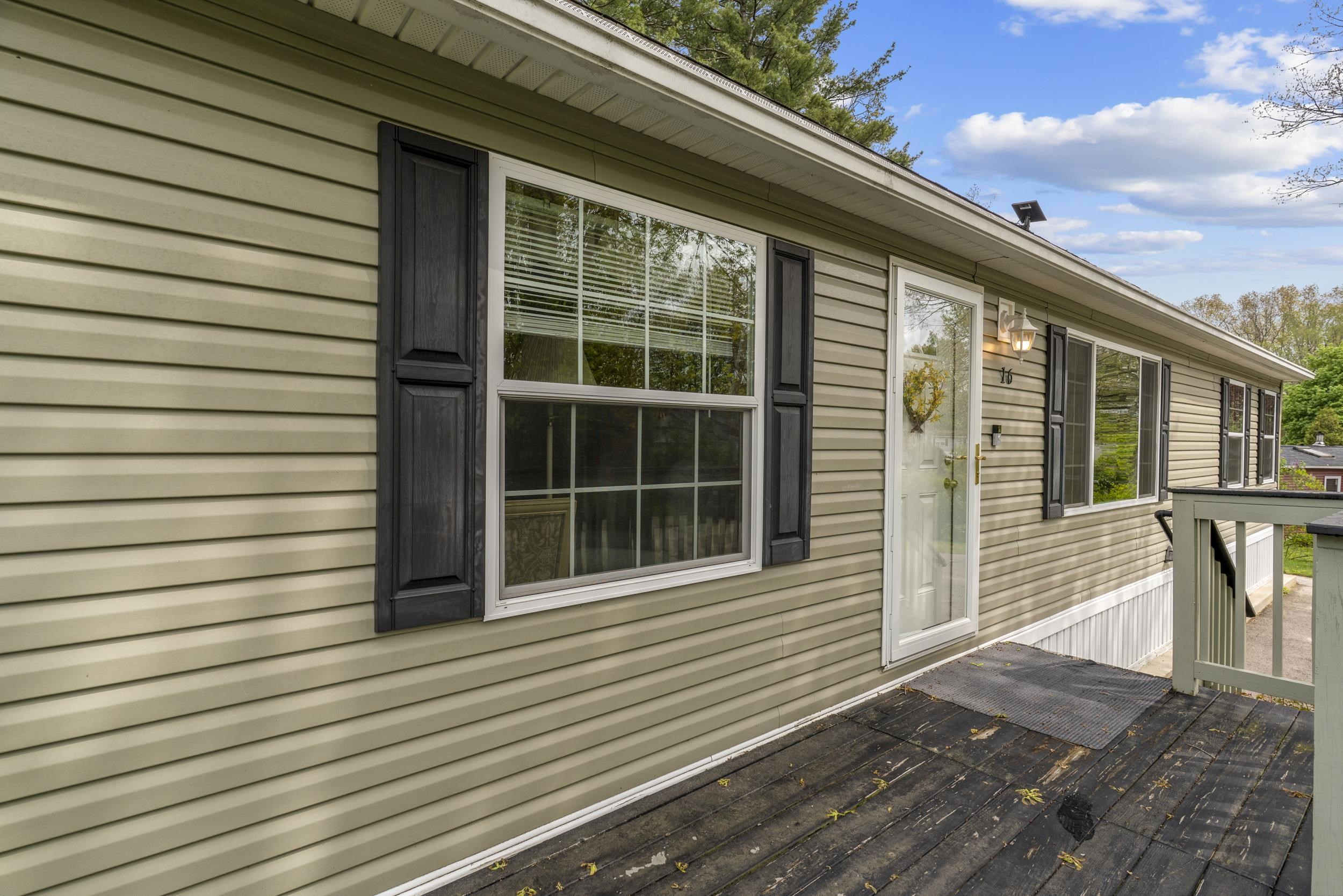 16 Eric Avenue Property Photo 34