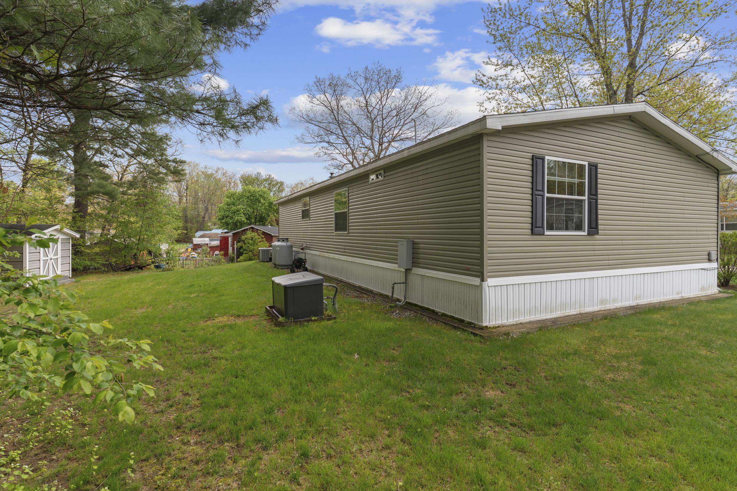 16 Eric Avenue Property Photo 38