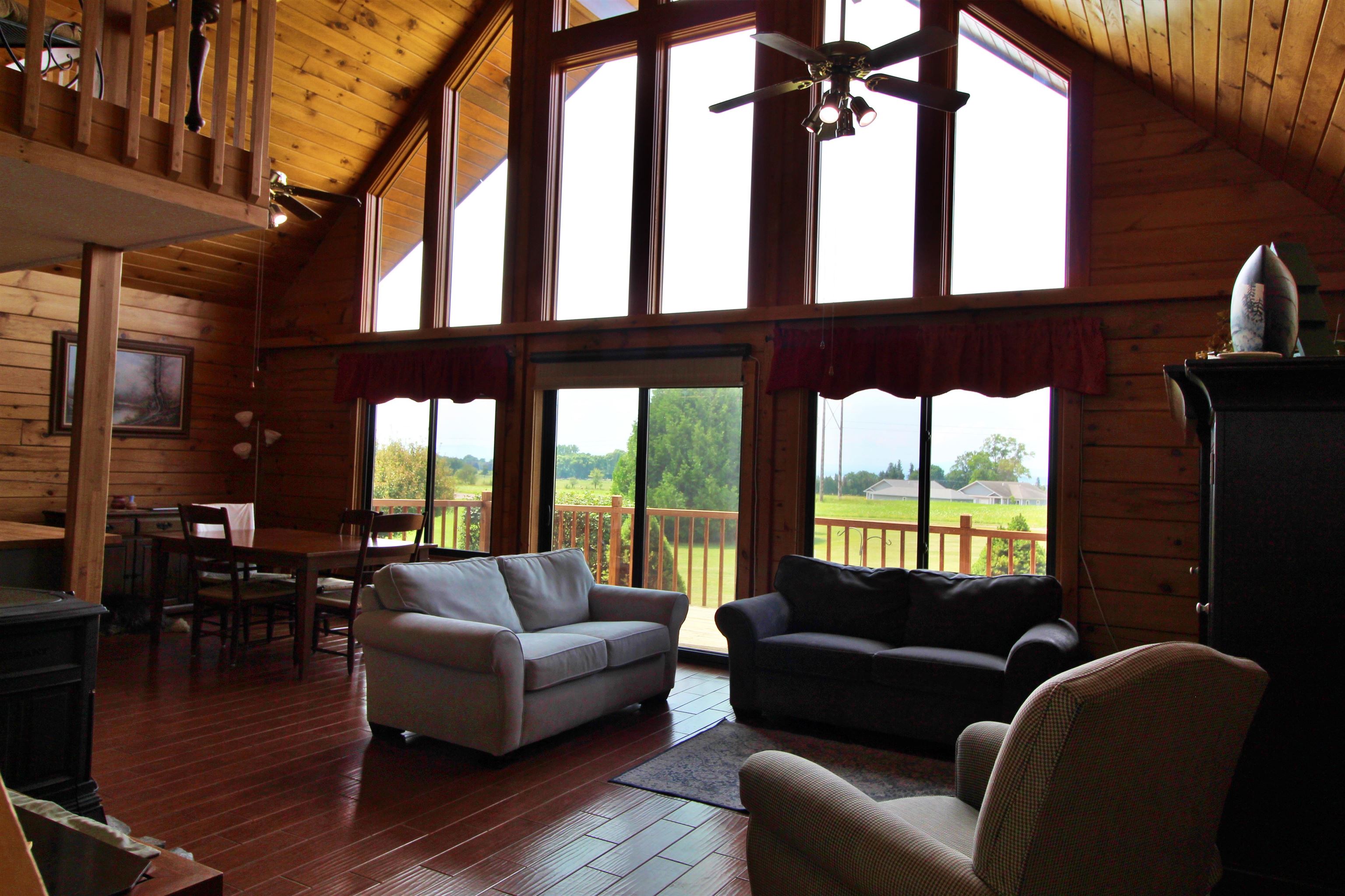 8 Maynard Court Property Photo 10