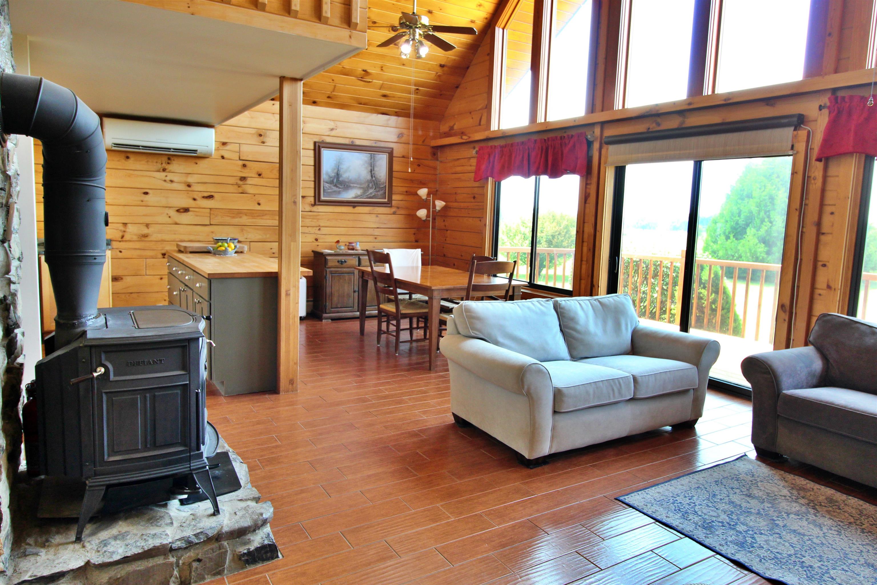 8 Maynard Court Property Photo 11