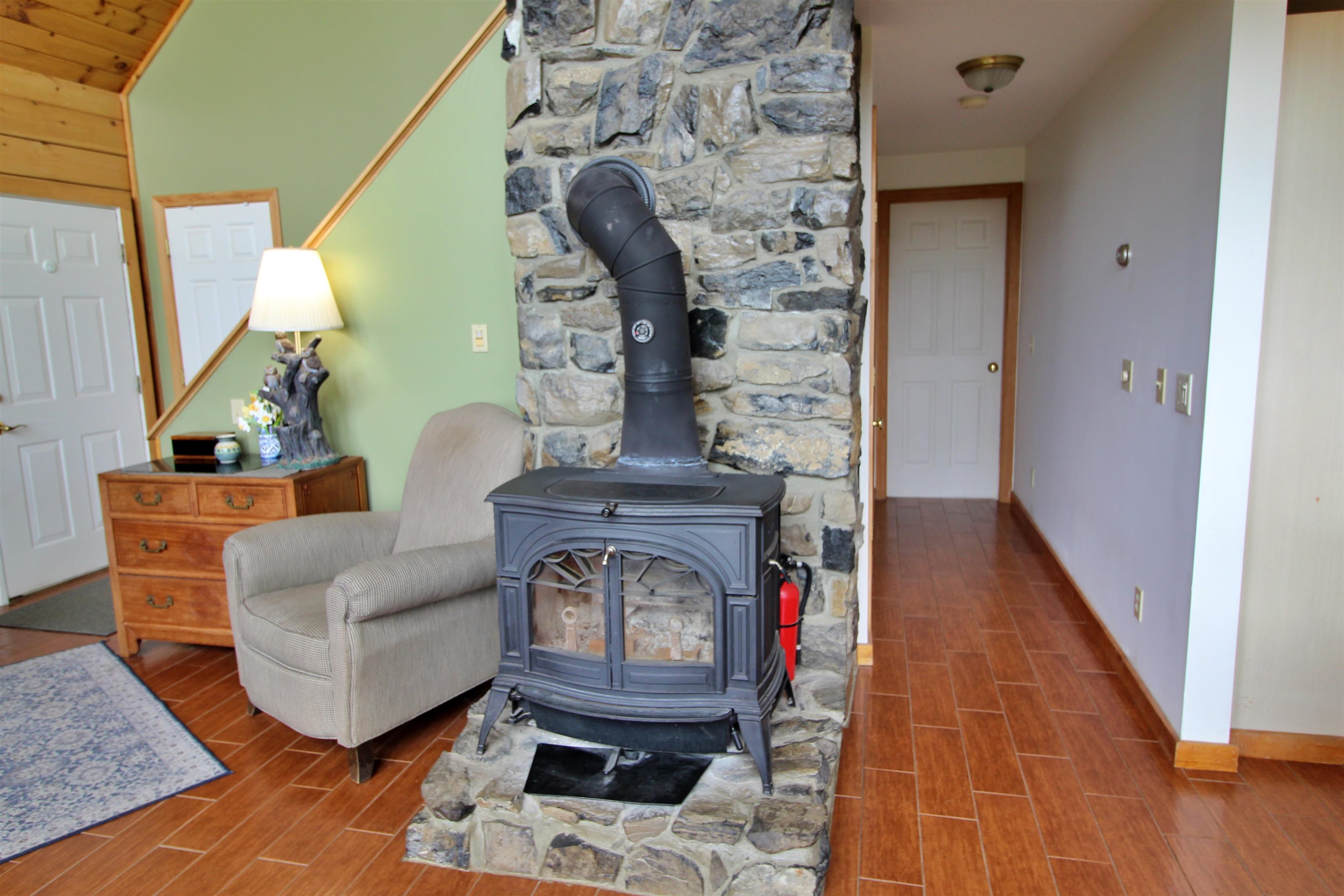 8 Maynard Court Property Photo 14