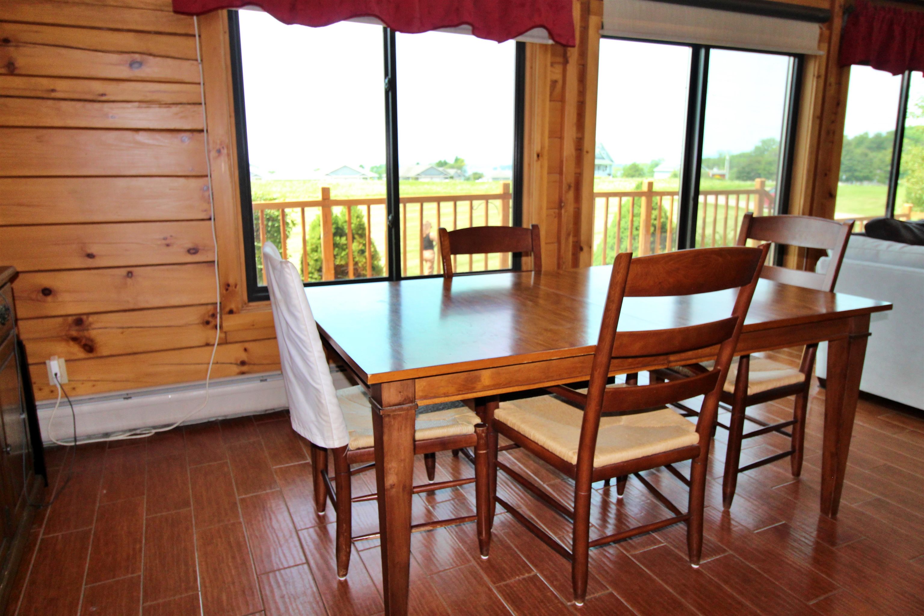 8 Maynard Court Property Photo 16