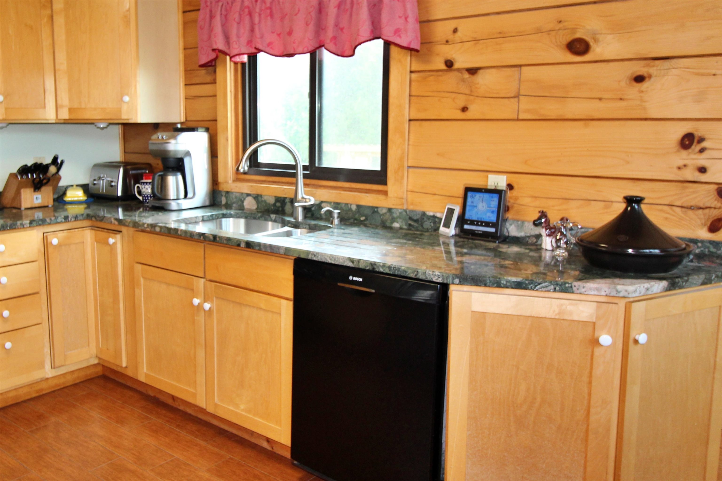 8 Maynard Court Property Photo 18