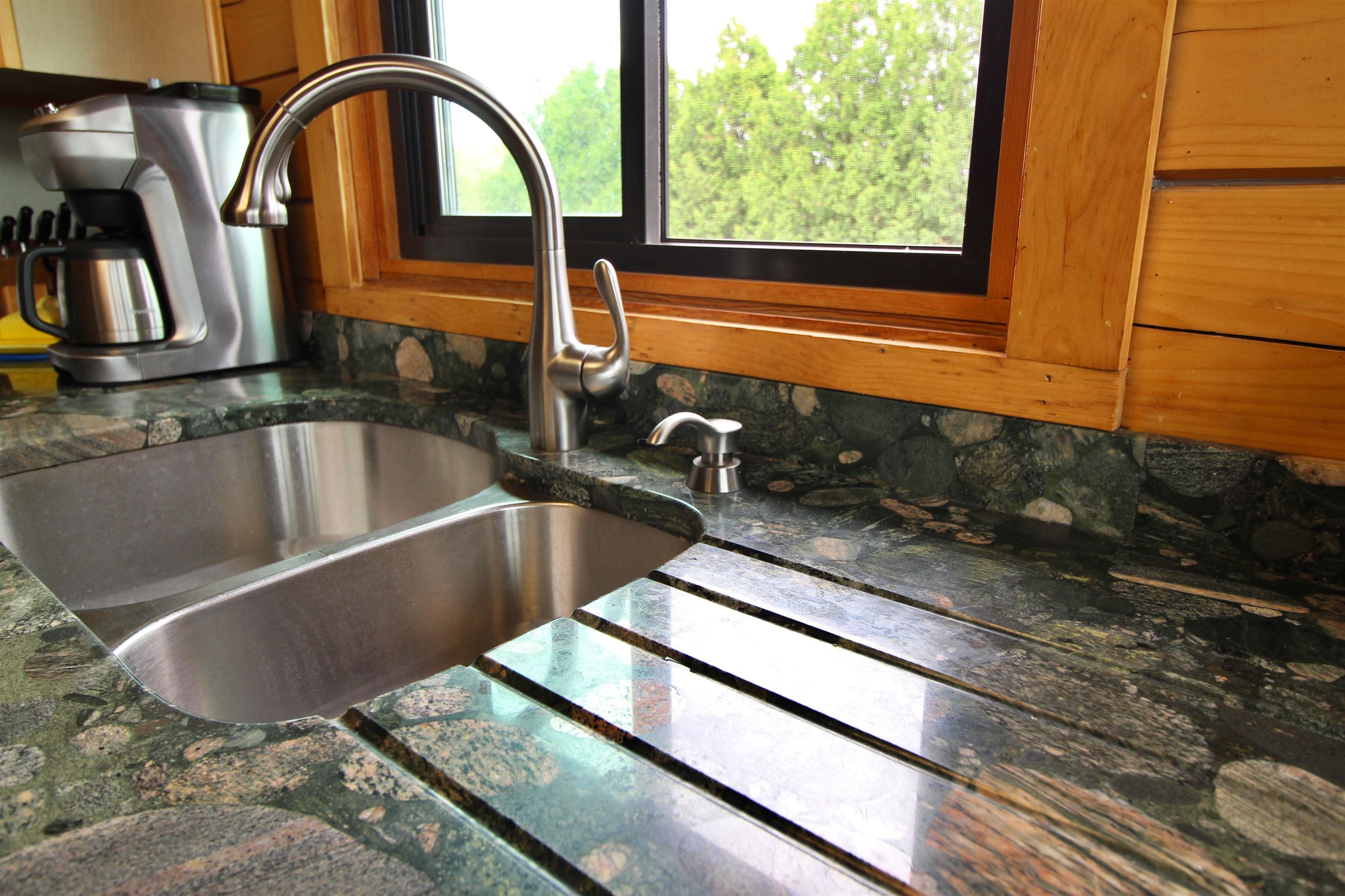 8 Maynard Court Property Photo 20