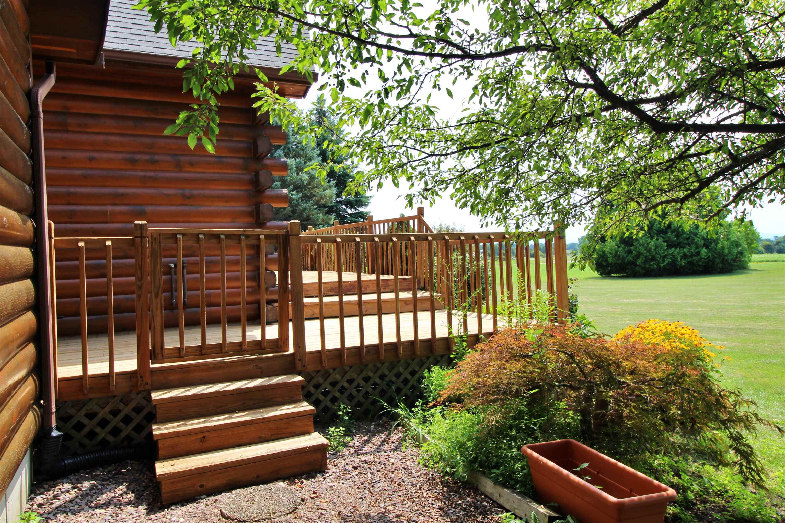 8 Maynard Court Property Photo 40