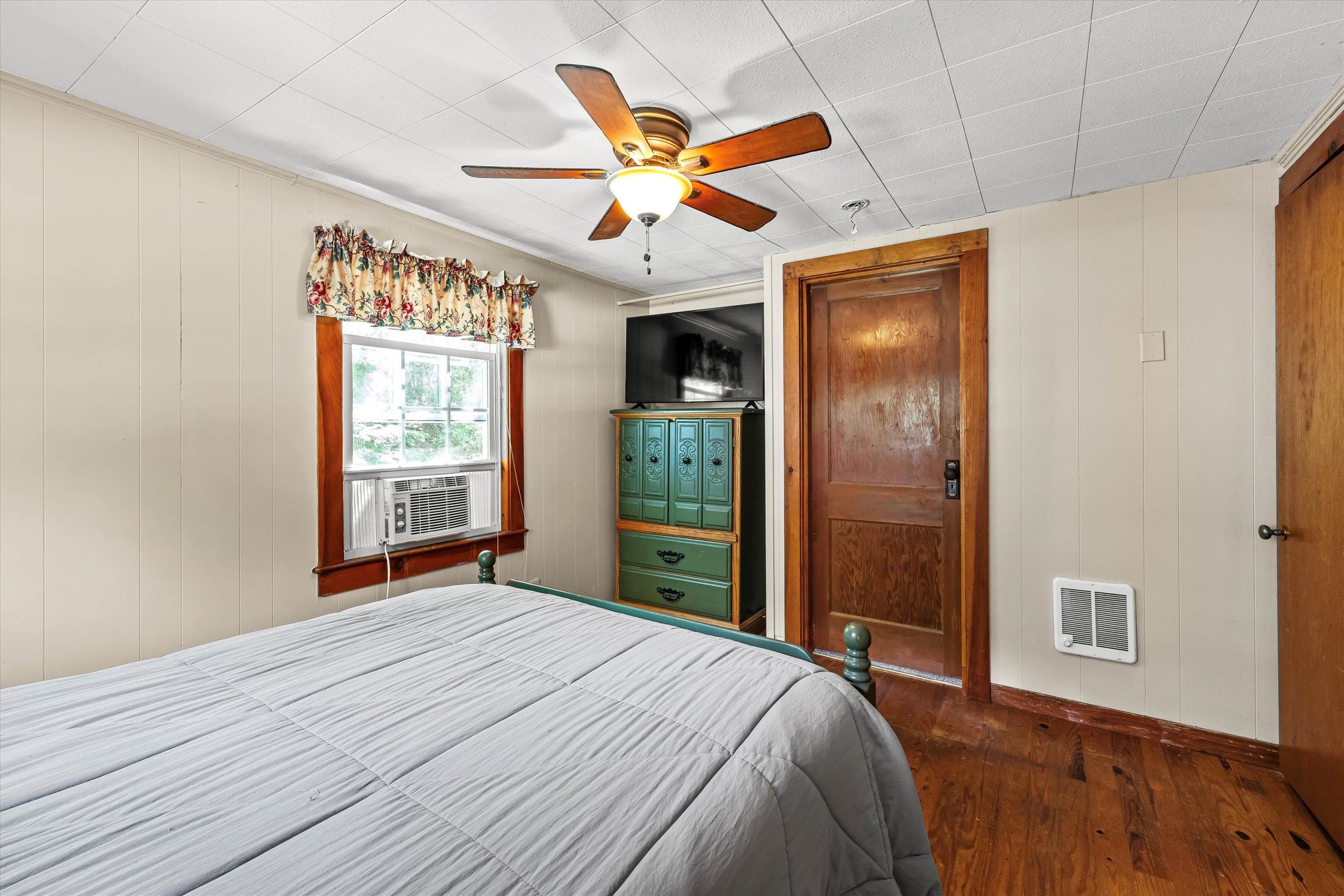 42 Brewster Road Property Photo 31