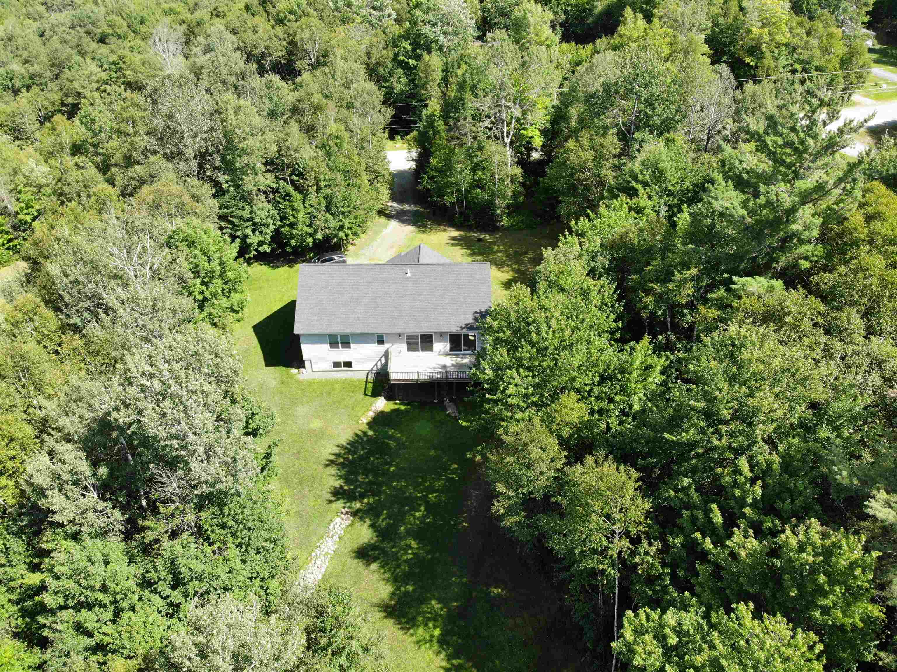 8 Mount Carter Drive Property Photo 5