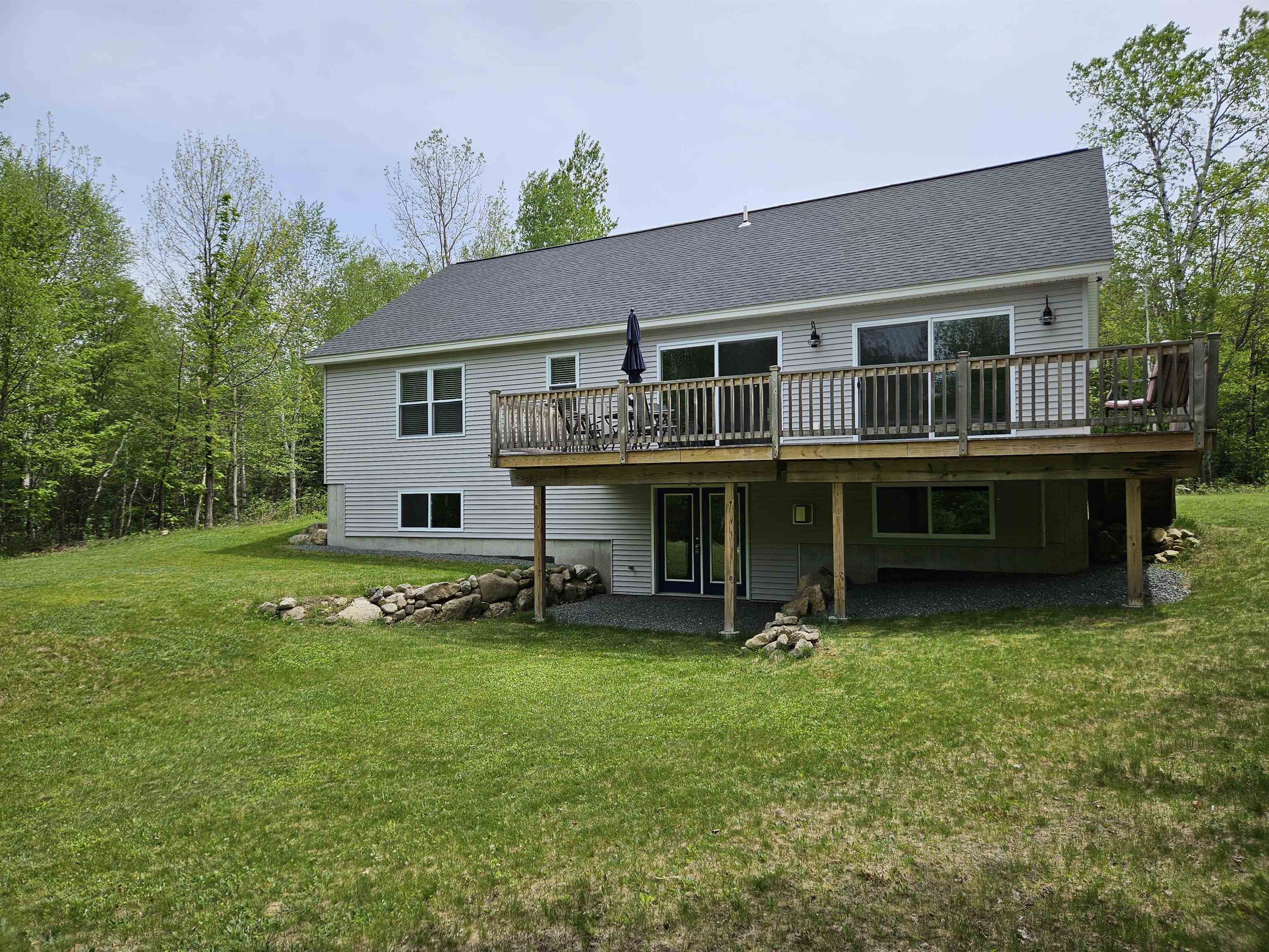8 Mount Carter Drive Property Photo 10