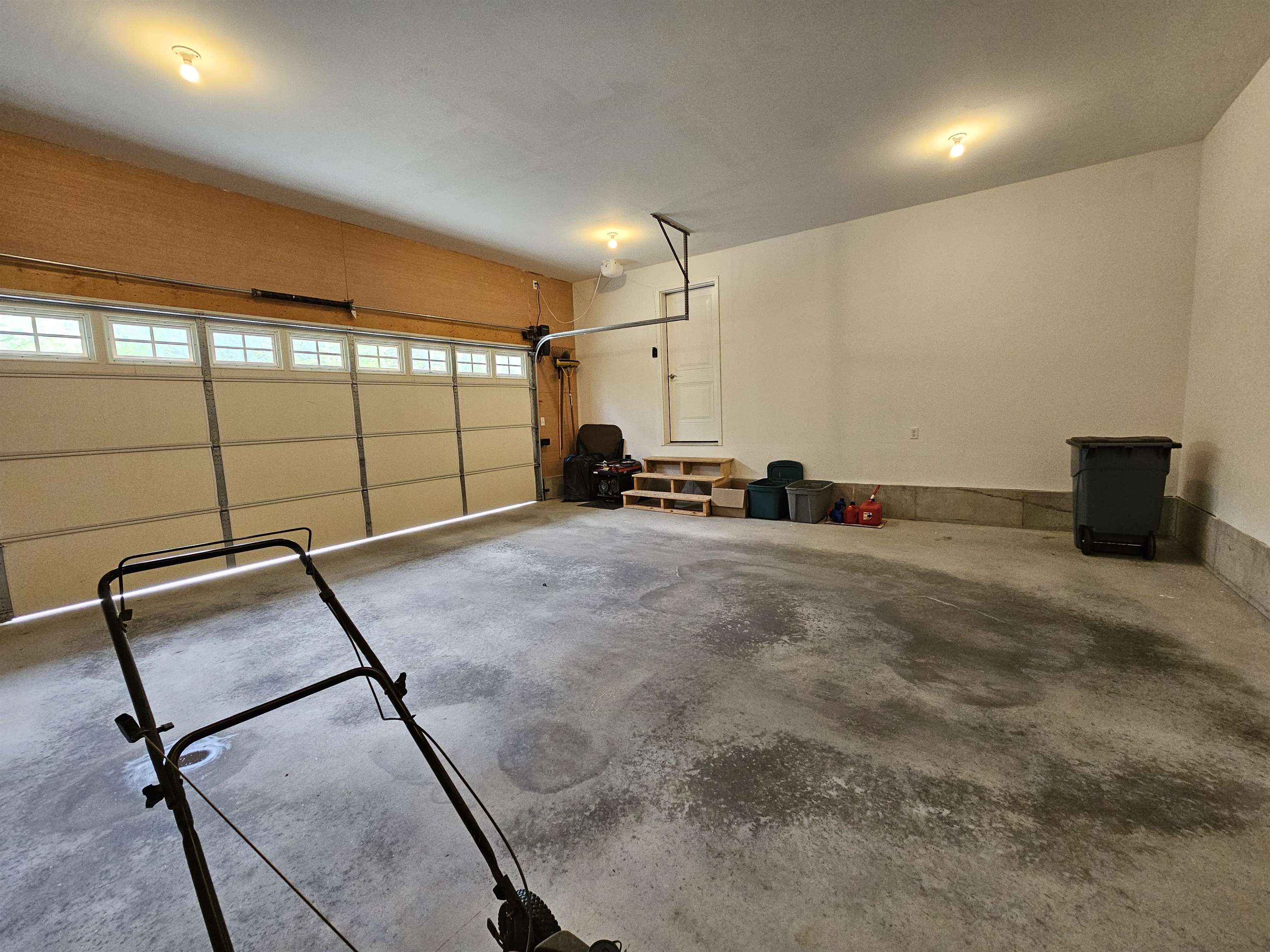 8 Mount Carter Drive Property Photo 39