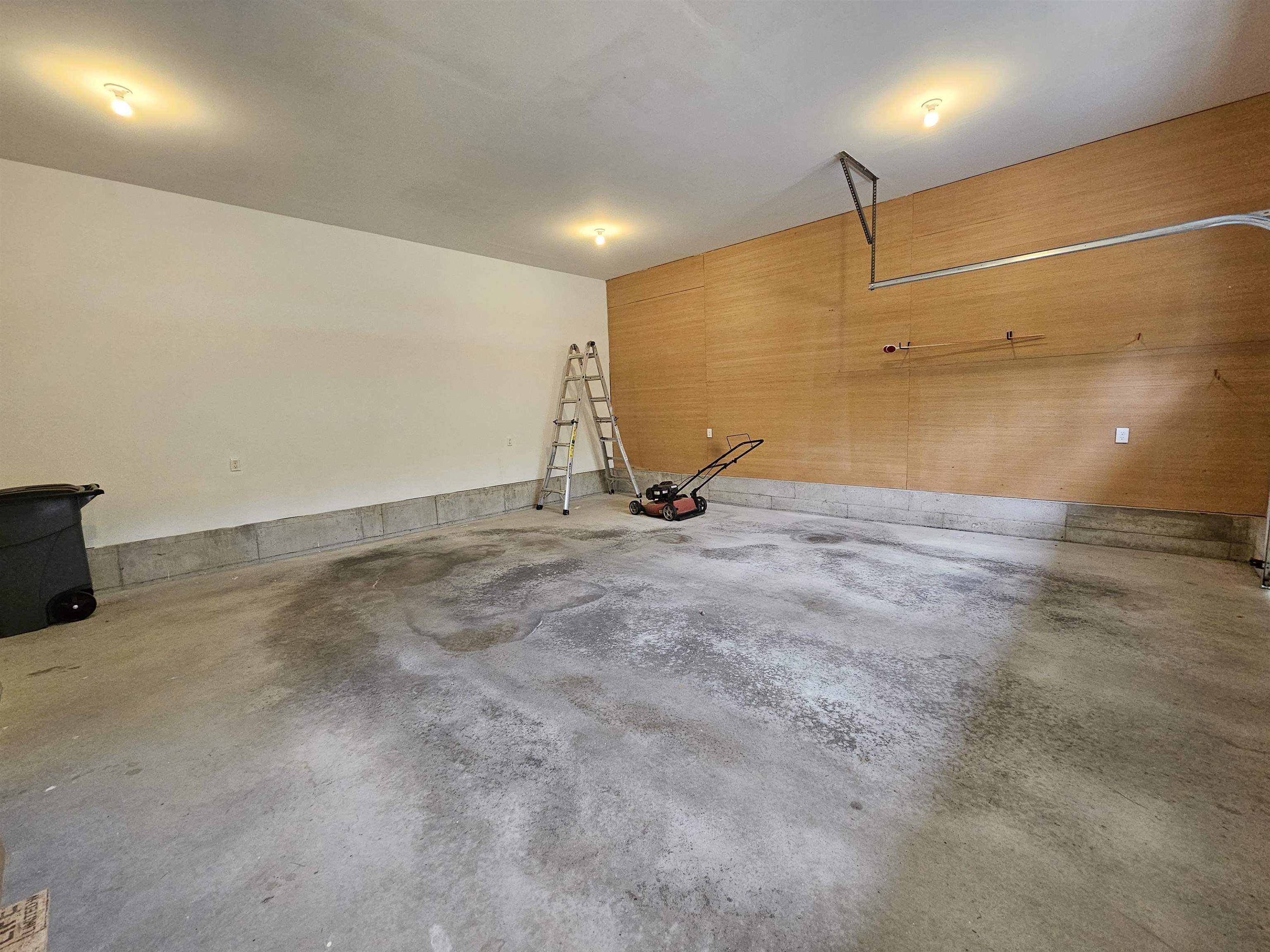 8 Mount Carter Drive Property Photo 40