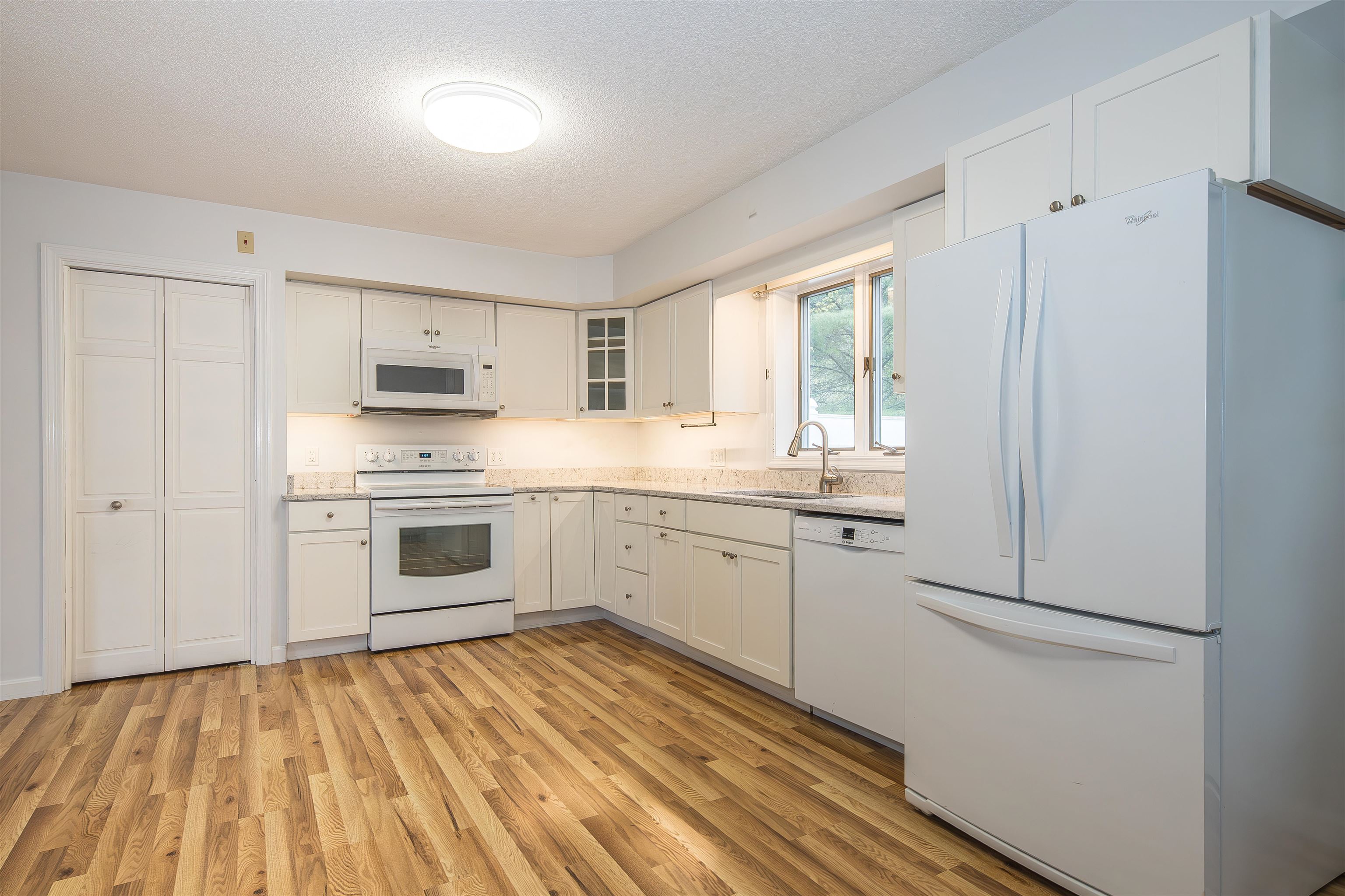 155 Dorr Drive Property Photo 8