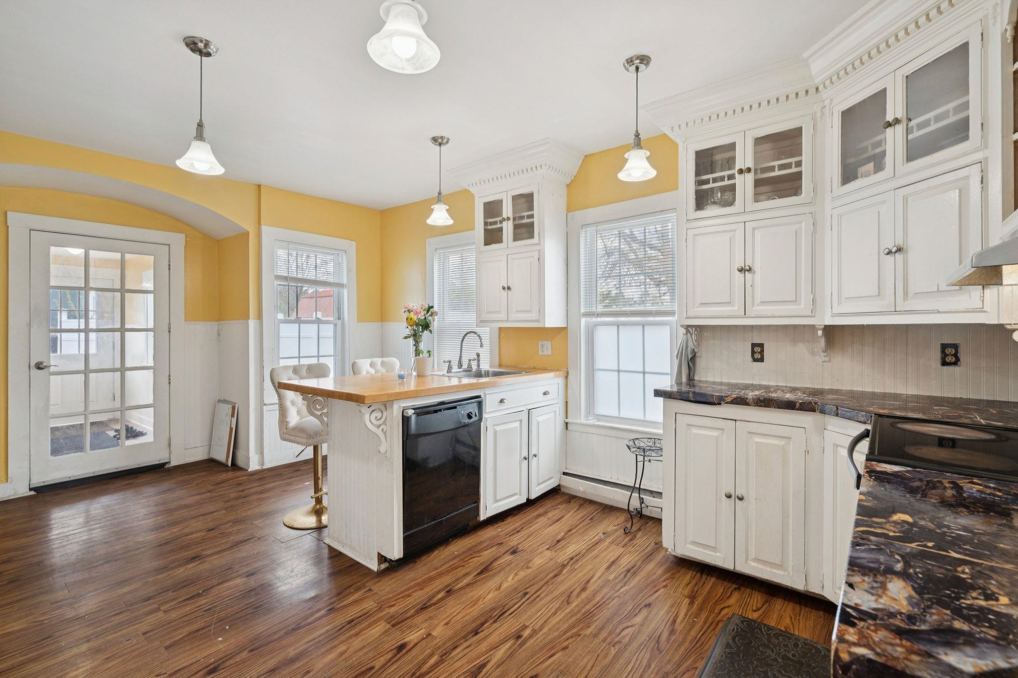 179 Pleasant Street Property Photo 3