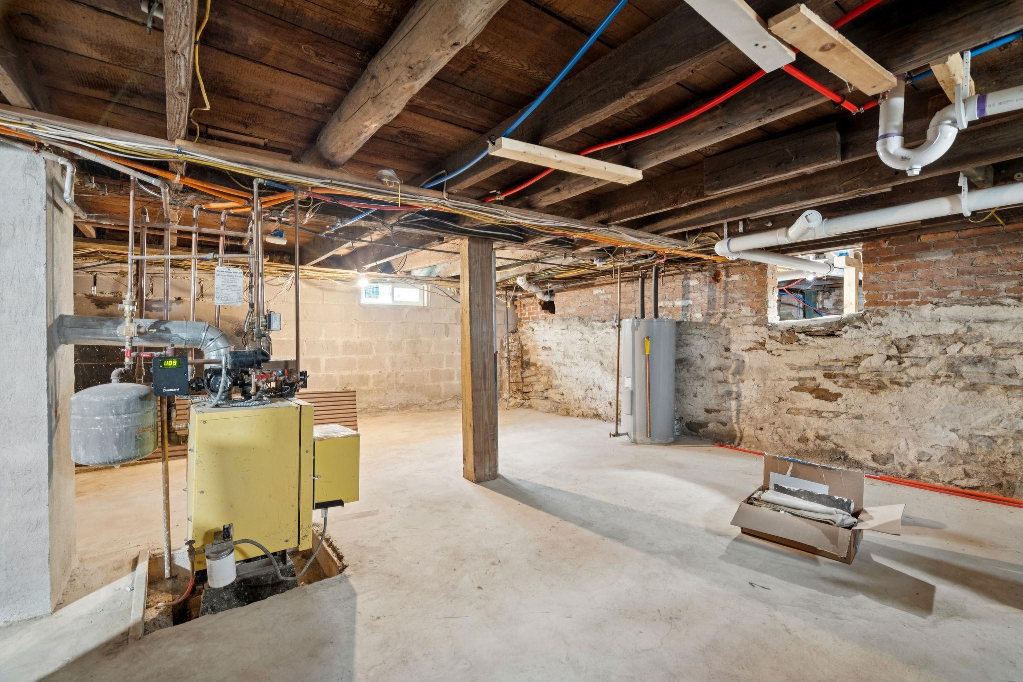 179 Pleasant Street Property Photo 22