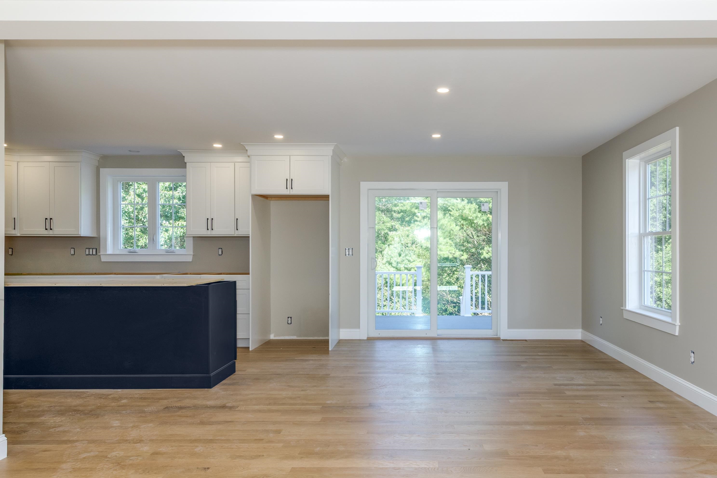 527 North West Road Property Photo 9