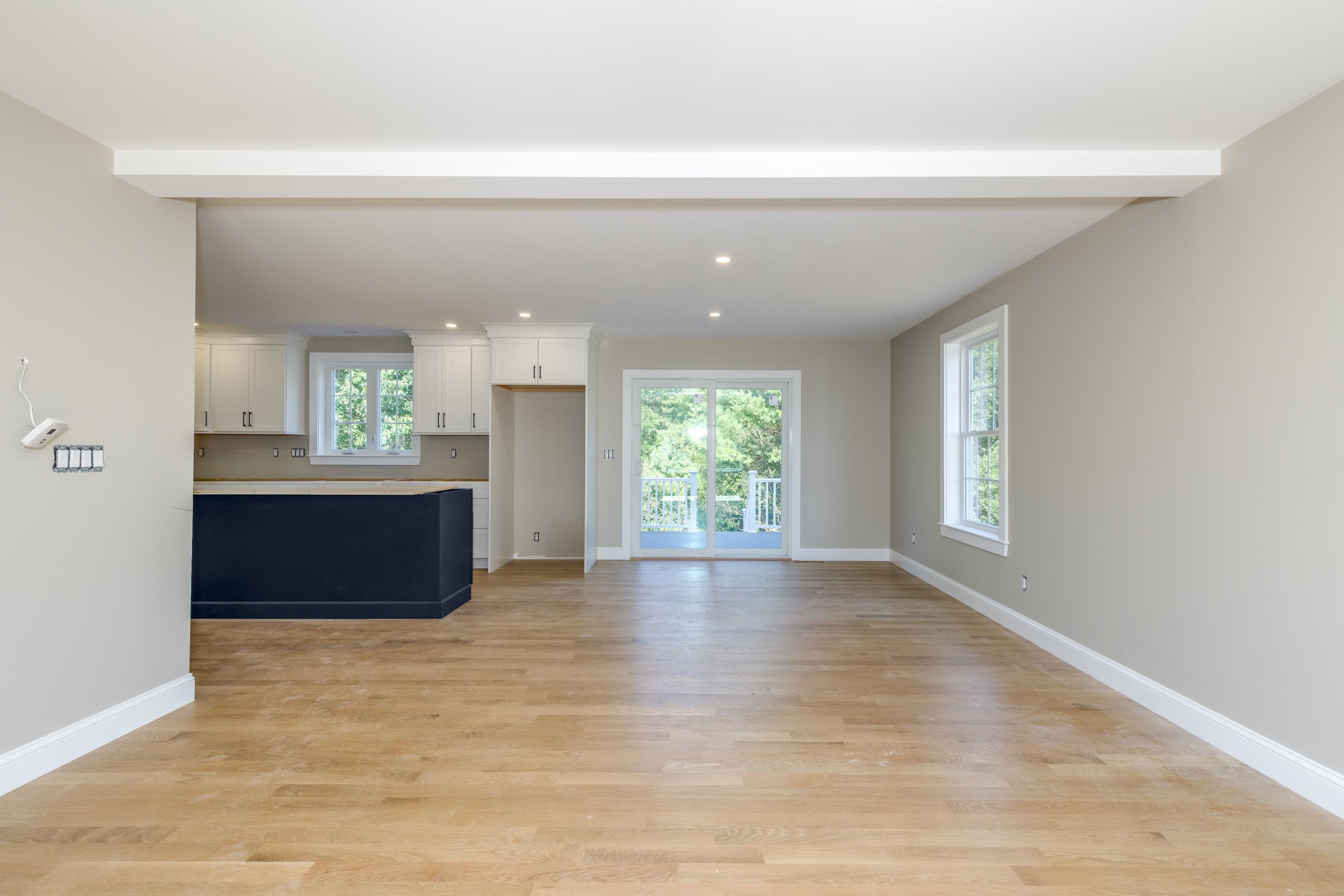 527 North West Road Property Photo 10