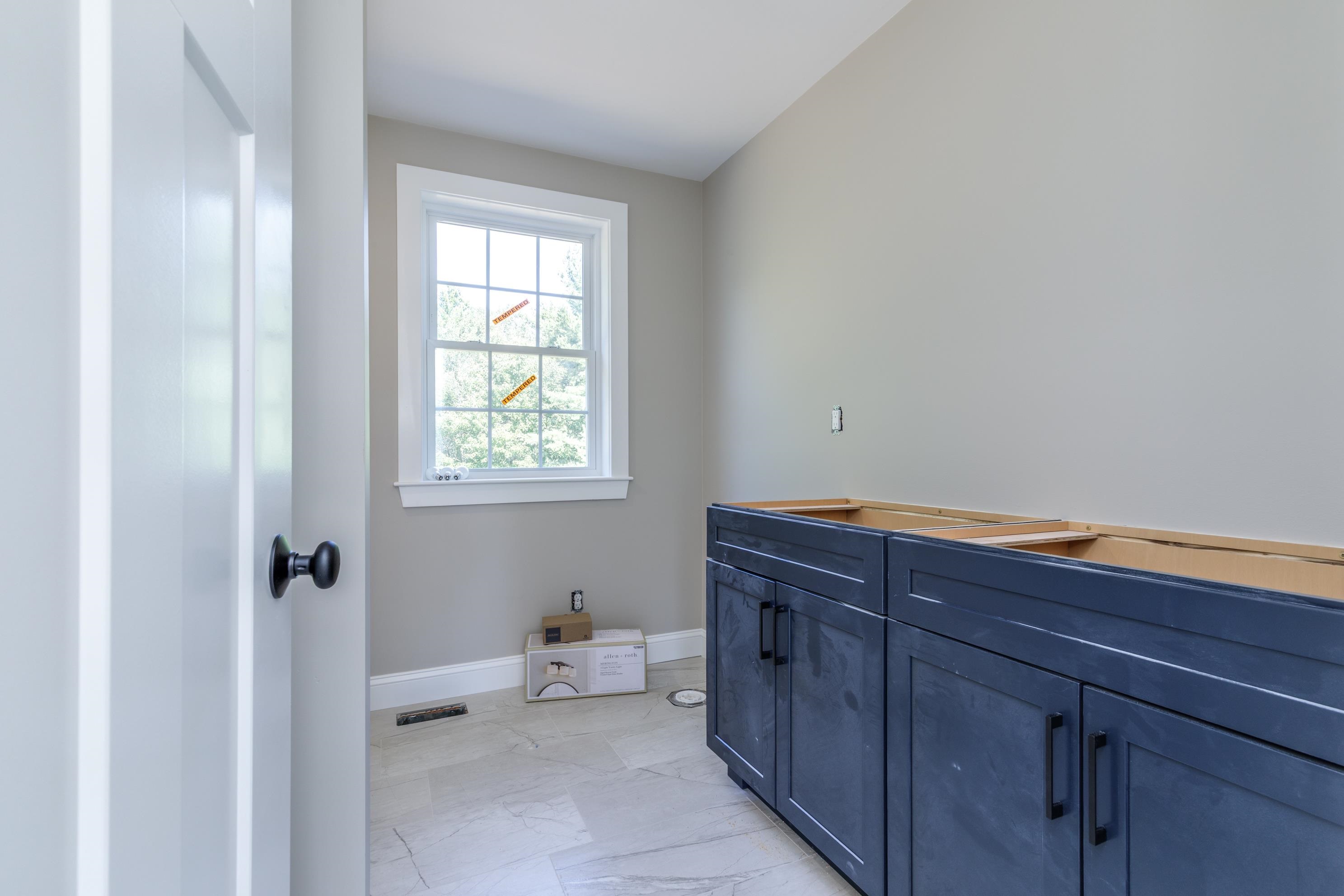 527 North West Road Property Photo 21