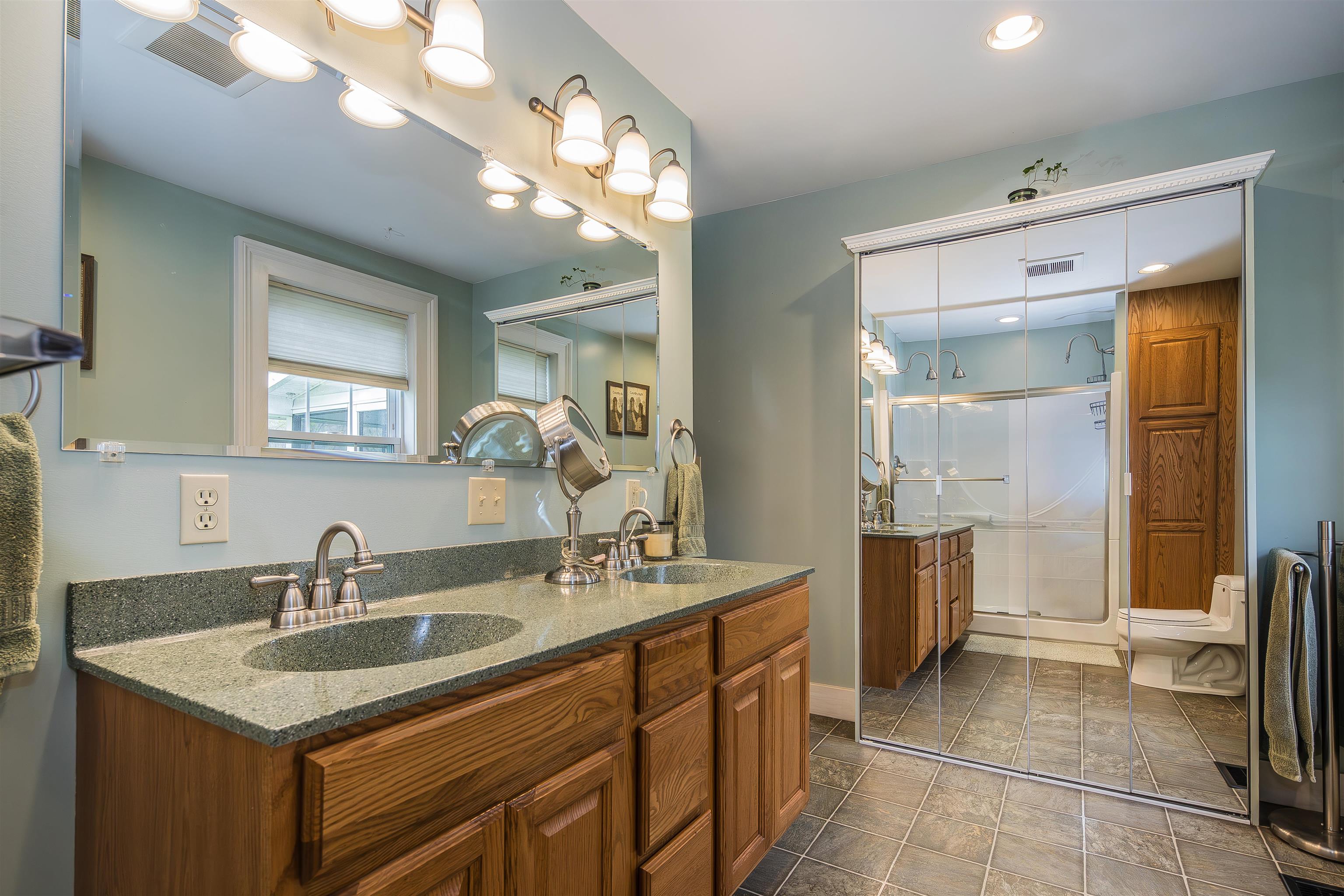 848, 882, 826 Blue Star Drive Property Photo 12